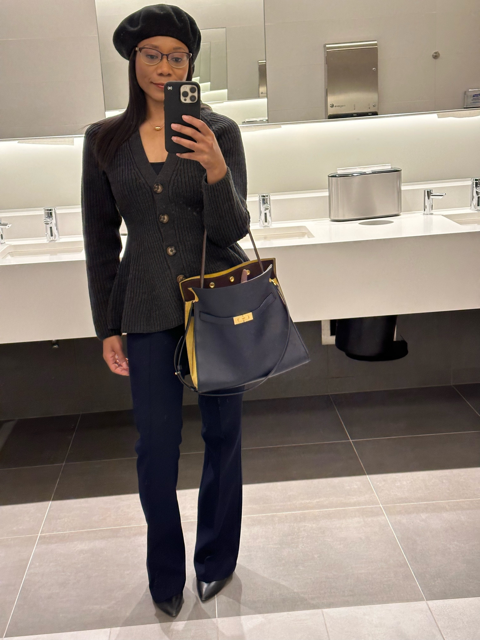 A winter work look for the office. 


#workwear #officewear #toryburch #leeradzille 

#LTKworkwear #LTKFind #LTKSeasonal