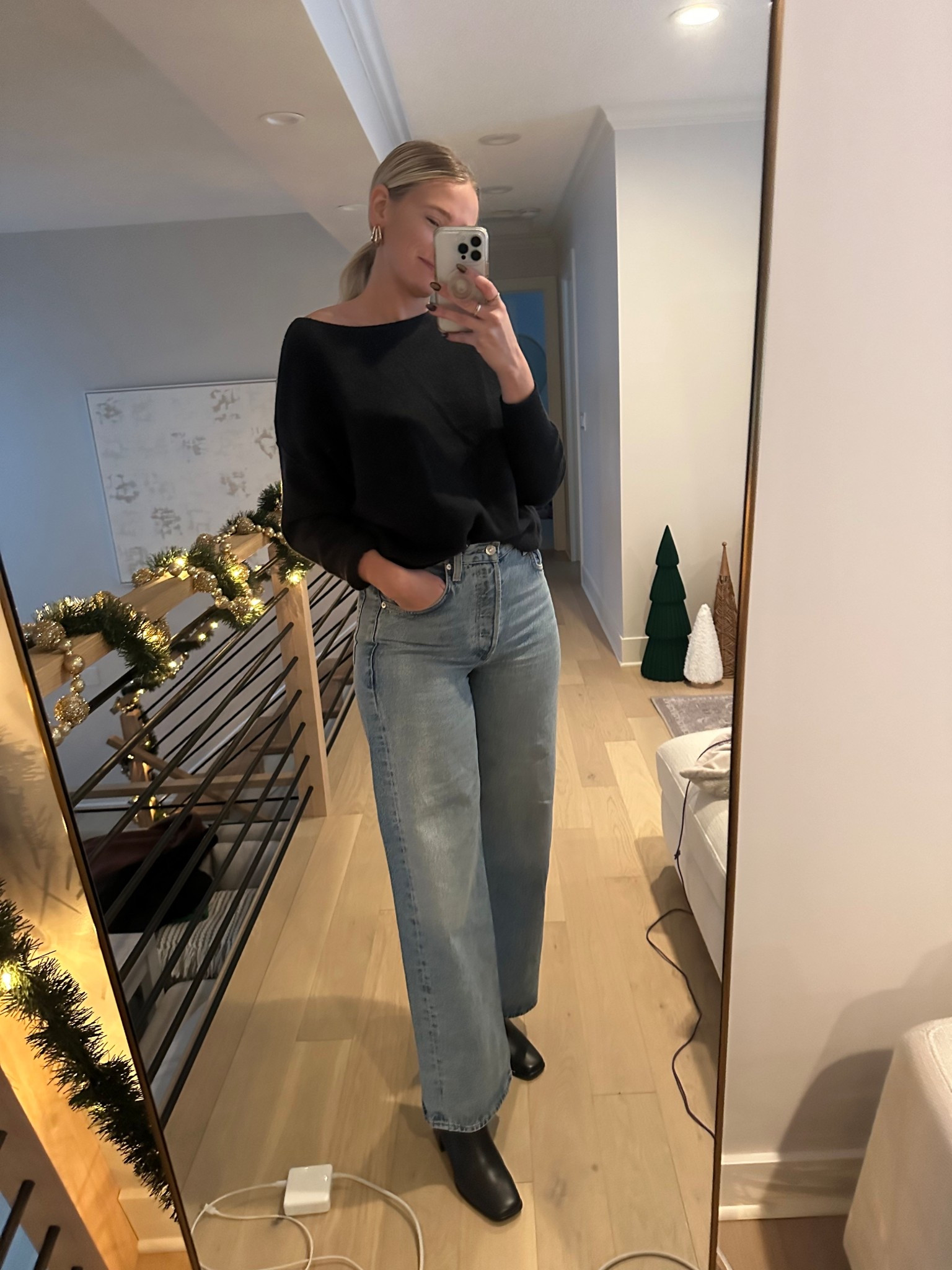 wish you could feel how soft this sweater is through the screen 

#LTKHoliday #LTKGiftGuide #LTKSaleAlert