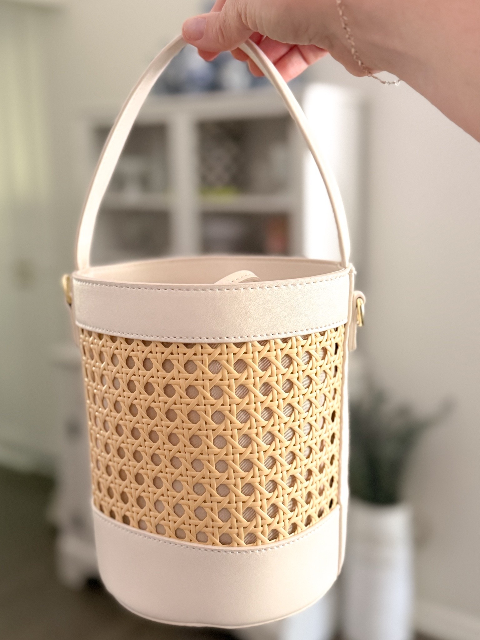 My newest budget friendly Spring and Summer bag find!

#LTKSeasonal