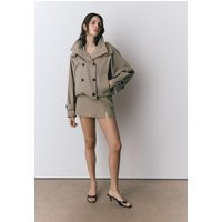 Stradivarius Kurzer, gesteppter Trenchcoat mit abnehmbarer Kapuze Beige XXS | Stradivarius DE