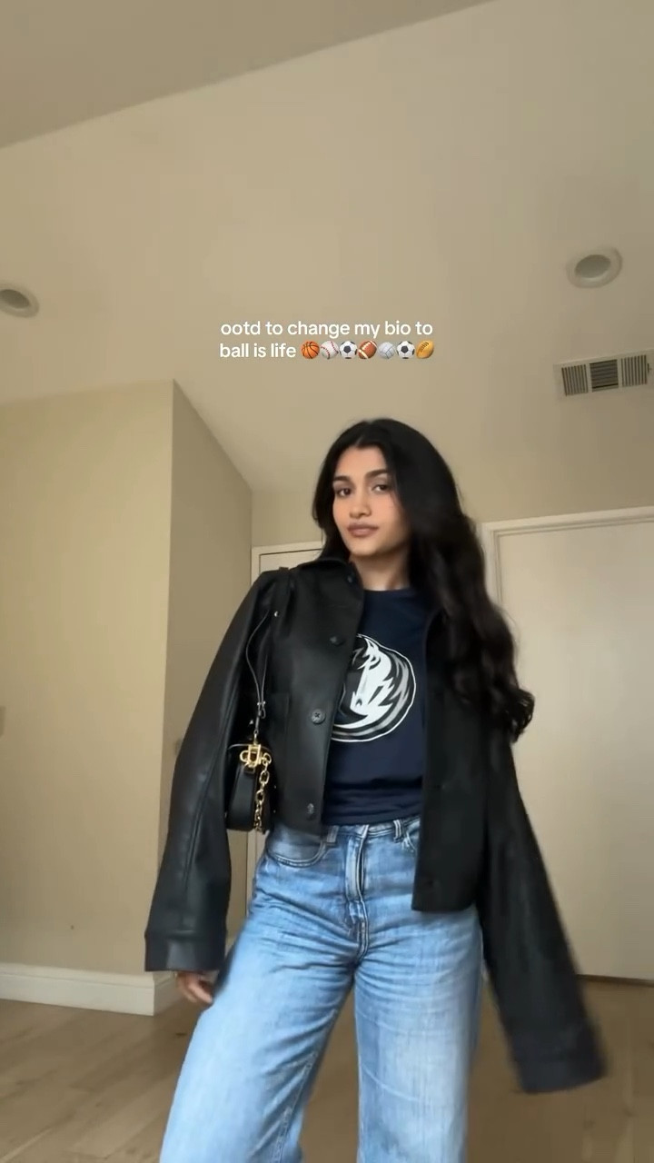 another day another outfit w this jacket 🐥