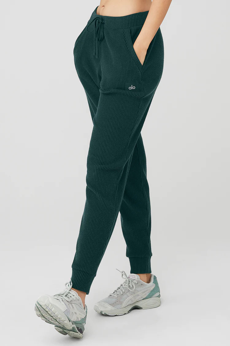 Muse Sweatpant | Alo Yoga