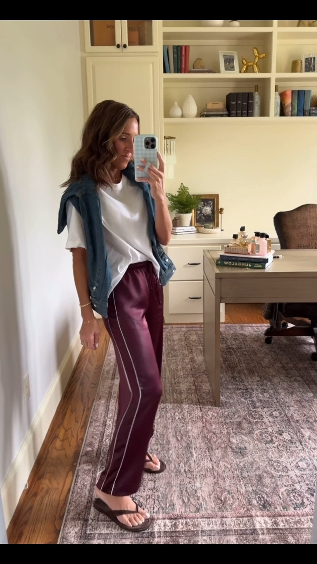 Satin track pants. Casual Fall. 
Pants XS petite.

#LTKootd #LTKSeasonal #LTKSaleAlert