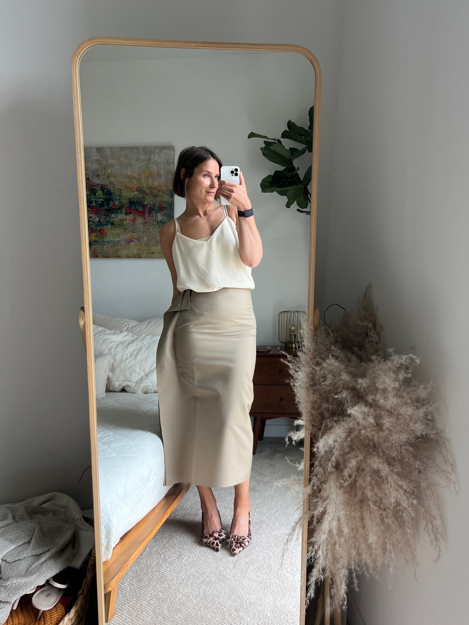 Obsessed with this skirt! Wearing size 8 US. On sale now 

#LTKSeasonal #LTKsalealert #LTKmidsize