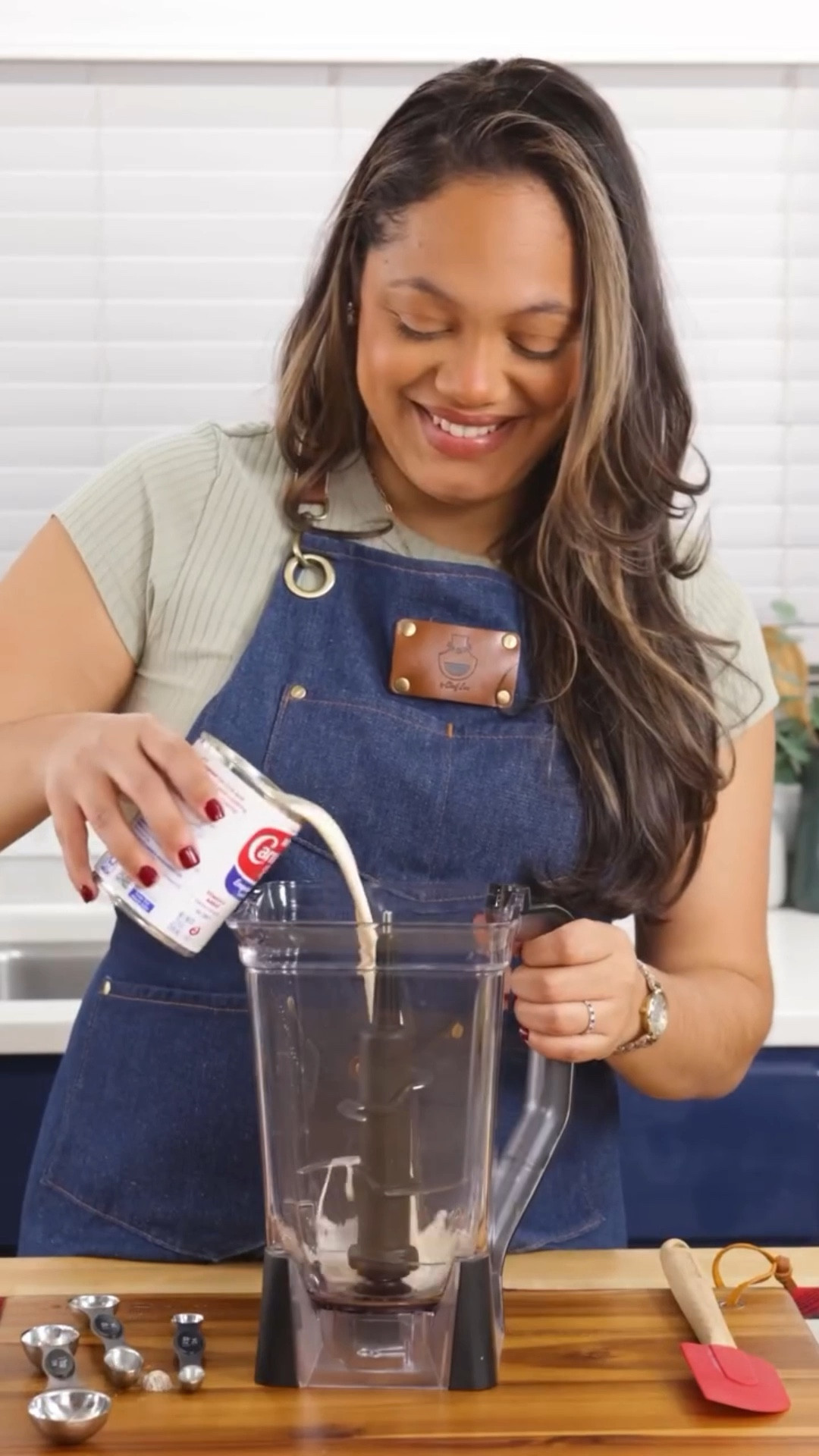 Giving coquito as gifts is a Christmas tradition that I always look forward to! I love seeing the smiles of my friends and family whenever I pull up with the coquito bottle! You already know what time it is! Also, does anyone else struggle with making a bow as much as me? I learn every year … and quickly forget. Comment below and let me know if you’re gifting coquito this year! 
.
.
.
#coquito #christmasgifting #christmasgiftideas #nochebuena