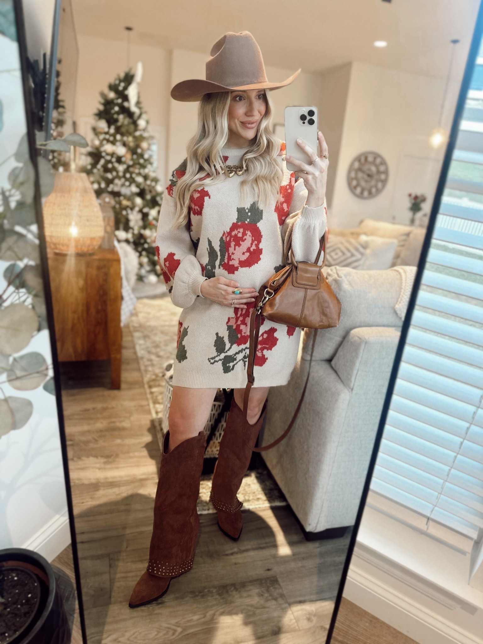 ✨ ❄️Winter @VICI styled edit / drop! I just tried on the cutest pieces from @VICI, and I’m obsessed 😍 

Some of these looks are already live on their site, and the rest drop this Saturday! From cozy, comfy vibes perfect for pregnancy, postpartum, or just lounging in style, to chic statement pieces that are perfect for Christmas parties or New Year’s Eve ✨—there’s something for every winter moment.

Don’t forget to use my code KERSTYN35 for 35% off sitewide! I’ll link all the items in this haul when the rest drop Saturday so you can snag your faves! 🛍️🛒✨

#ViciCollection #WinterStyle #OOTD #FashionHaul #CozyChic #StyleInspo #WinterOutfits #PregnancyStyle #PostpartumStyle #HolidayLooks #LTKStyle 




#LTKU #LTKHoliday #LTKBump