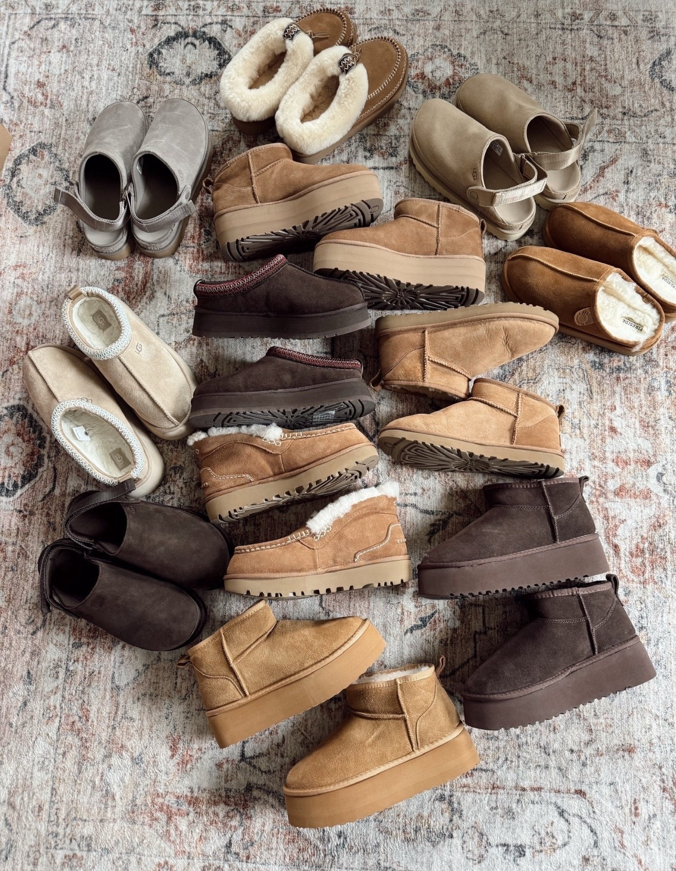 Uggs in sale 

#LTKFindsUnder100 #LTKSaleAlert #LTKHoliday