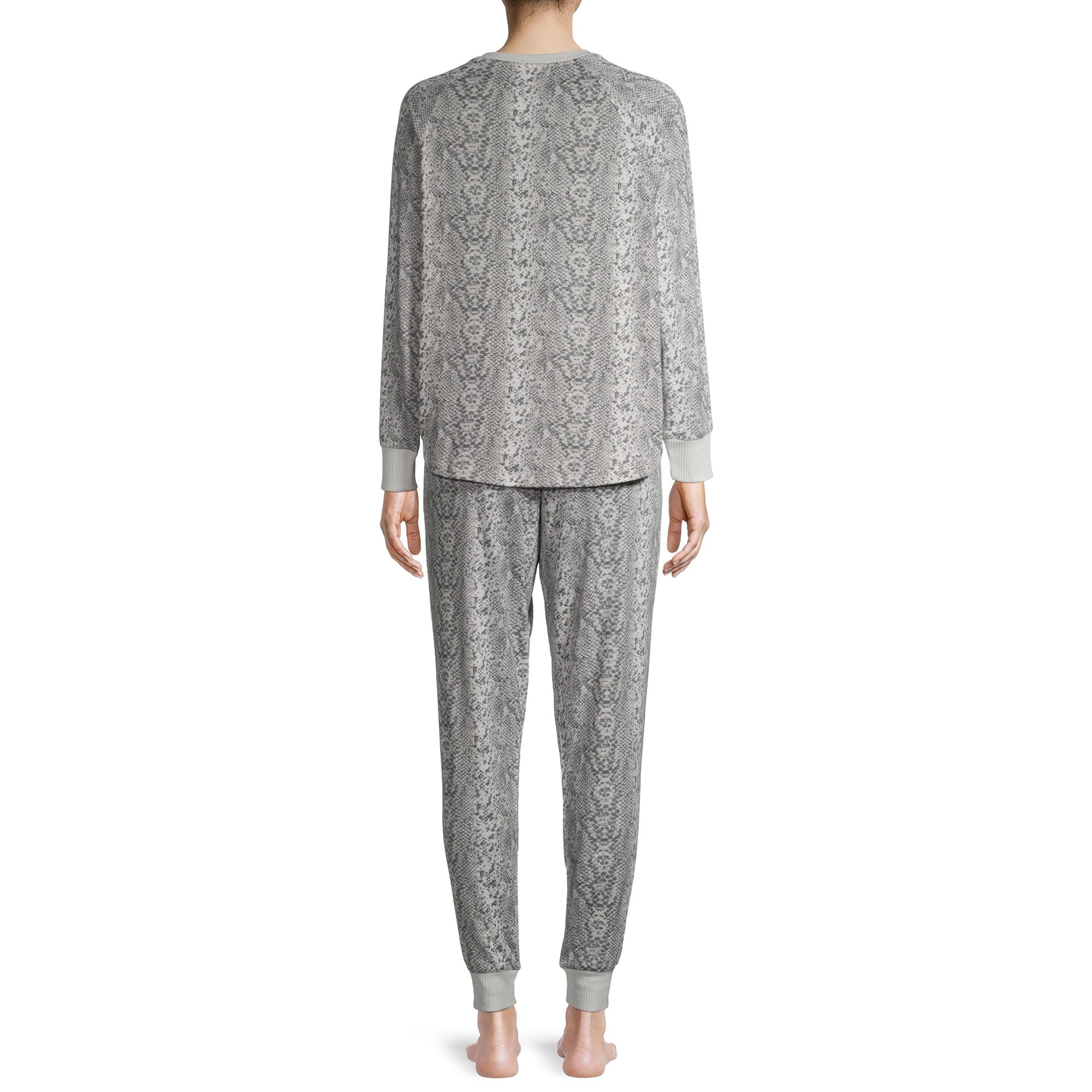 Secret Treasures Women's and Women's Plus Hacci Long Sleeve Top and Joggers, 2-Piece Pajama Set | Walmart (US)