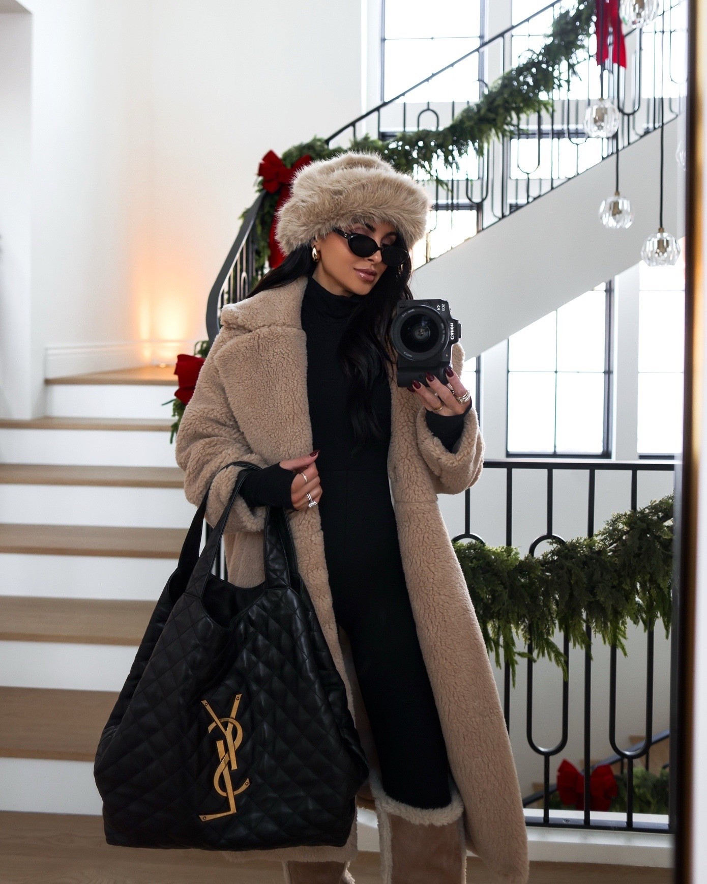 Cozy winter outfit
Target faux fur hat 
Zara shearling booties


#LTKFindsUnder100 #LTKTravel #LTKSeasonal