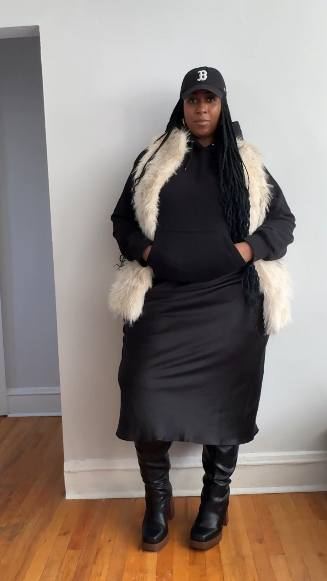 I love a look with juxtaposing pieces! also, these boots are super comfortable ✨

sizes
hoodie - xxl
skirt - 24

#LTKplussize #LTKstyletip #LTKfindsunder100