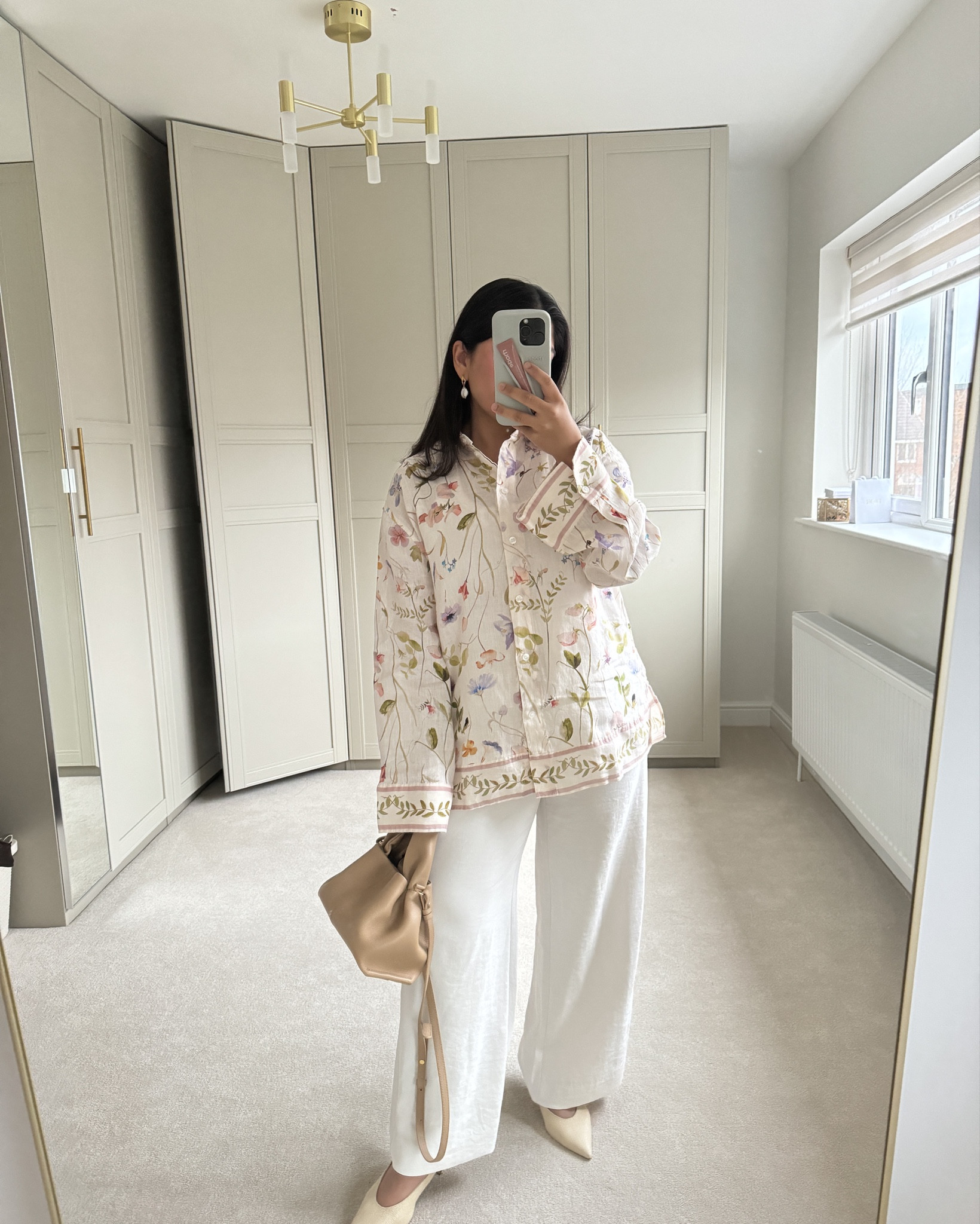 perfect spring floral linen shirt paired with raffia slingbacks and the perfect petite white wide leg trousers!

I wear S in shirt & ShortW28 in trousers

#LTKmodest #LTKspring #LTKsummer
