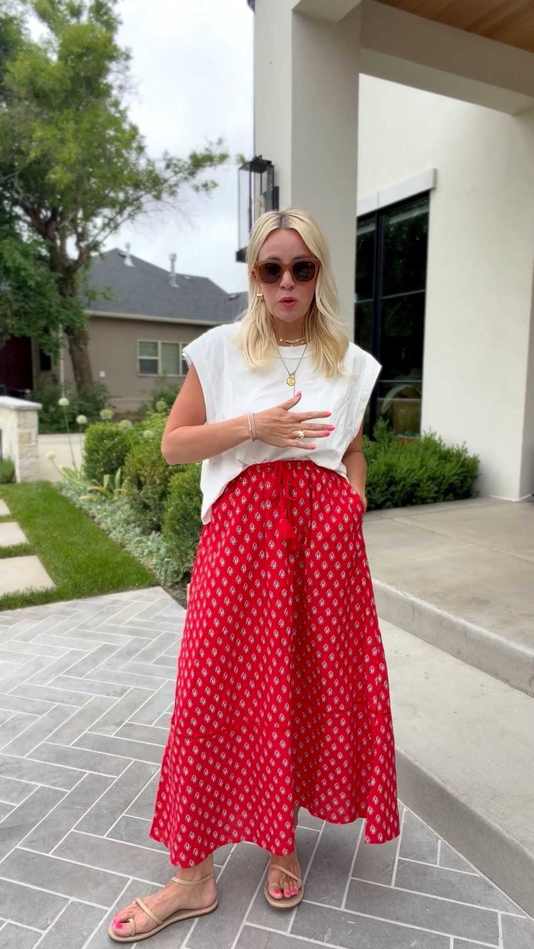This skirt looks just like the Madewell one!

#LTKootd #LTKgrwm #LTKmomlife