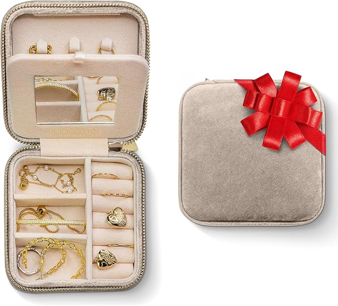 Benevolence LA Plush Velvet Jewelry Box | Travel Jewelry Case Organizer with Mirror | Featured in... | Amazon (US)