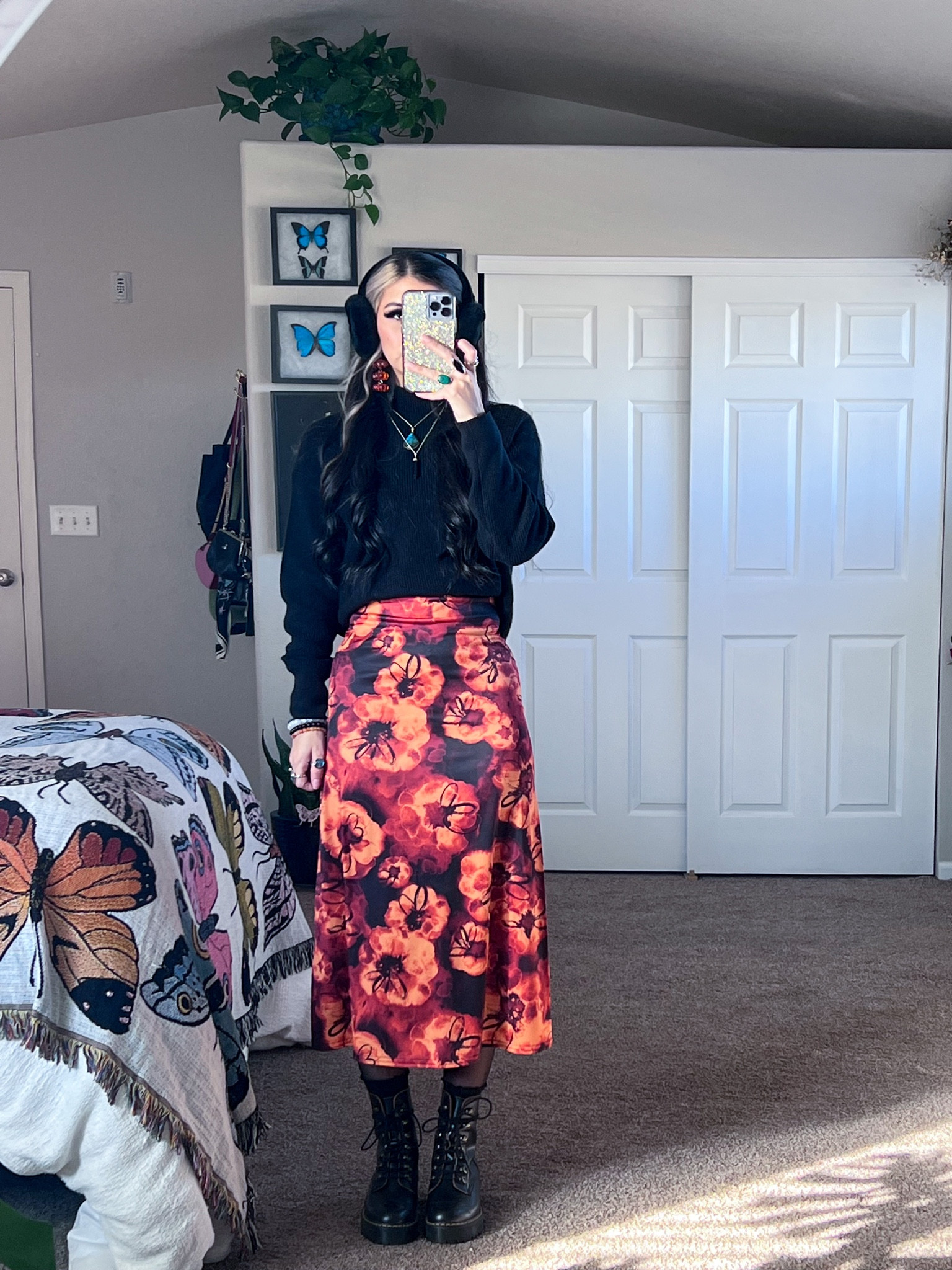 A splash of color 🖤

#LTKSeasonal #LTKbeauty #LTKfit