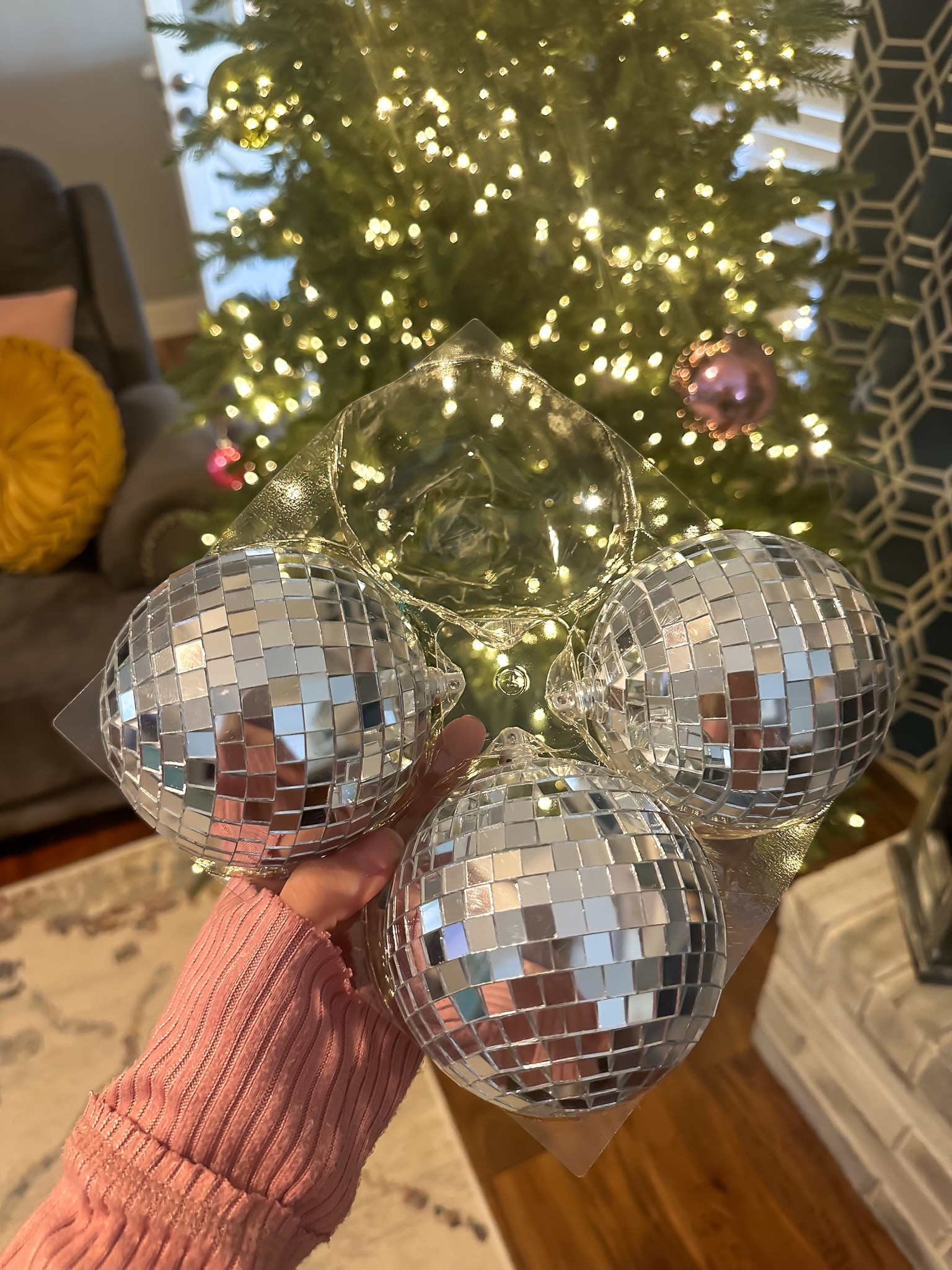 Can’t go wrong with 🪩DISCO ball ornaments || I linked a few different ones! 

Christmas
Christmas tree
Disco ball
Ornaments
Holiday 
Seasonal

#LTKSeasonal #LTKHoliday