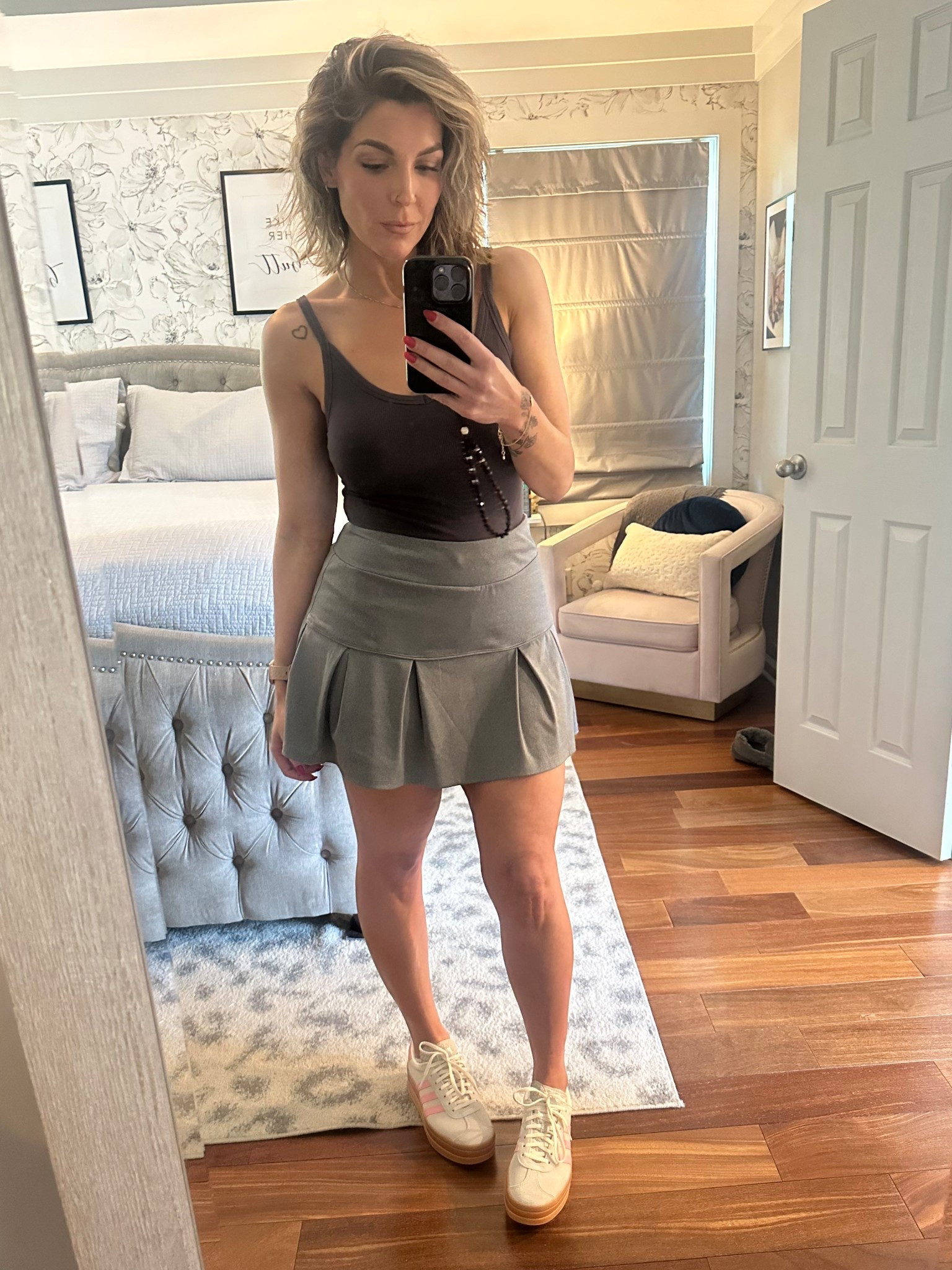 Casual Tuesday in my new ADIDAS Gazelles from the #nordyssale

#LTKMidsize #LTKActive #LTKShoeCrush