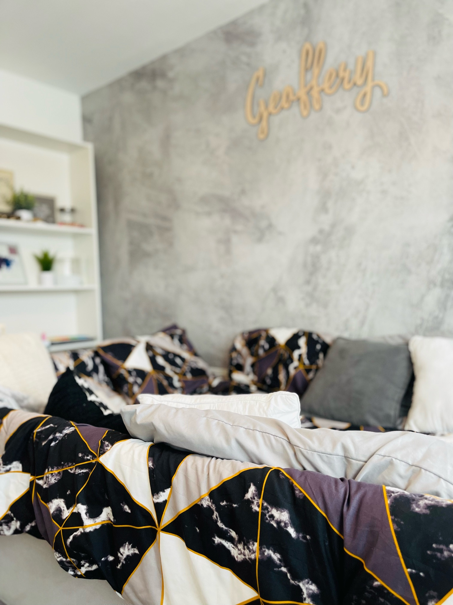 Toddler bed! Click the photo to shop!