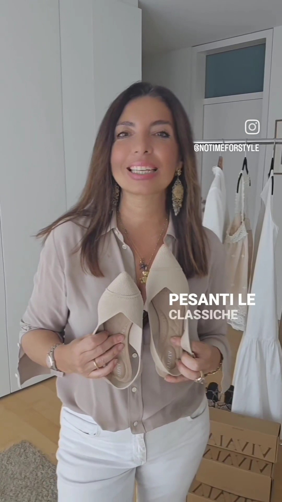 Commenta con SUMMER qui sotto e ti invierò il link e il codice sconto del 12%!SE AMATE LE SCARPE ELEGANTI anche IN ESTATE, MA TROVATE TROPPO PESANTI LE CLASSICHE DECOLLETÉ, VI CONSIGLIO queste SLINGBACK ESTIVE 👠☀️.Questo modello di VIVAIA ha una punta e un’apertura a V che slancia e fa apparire le vostre gambe più snelle e slanciate.Sono realizzate in un tessuto traspirante e sono estremamente comode, grazie alla soletta imbottita a diamante e alla cinghietta regolabile.Adatte sia per il giorno che per la sera, sono incredibilmente versatili! 🌸✨ Comment with SUMMER and I'll send you the link and the 12% discount code!If you love elegant shoes but find classic pumps too heavy for summer, these summer slingbacks are for you! VIVAIA’s model features a pointed toe and V-cut that make your legs look longer and slimmer. Breathable fabric, diamond-cushioned insole, adjustable strap, perfect for day and night. 🌿#vivaia #shoes #fashion #style 

#LTKitalia #LTKeurope #LTKover50style