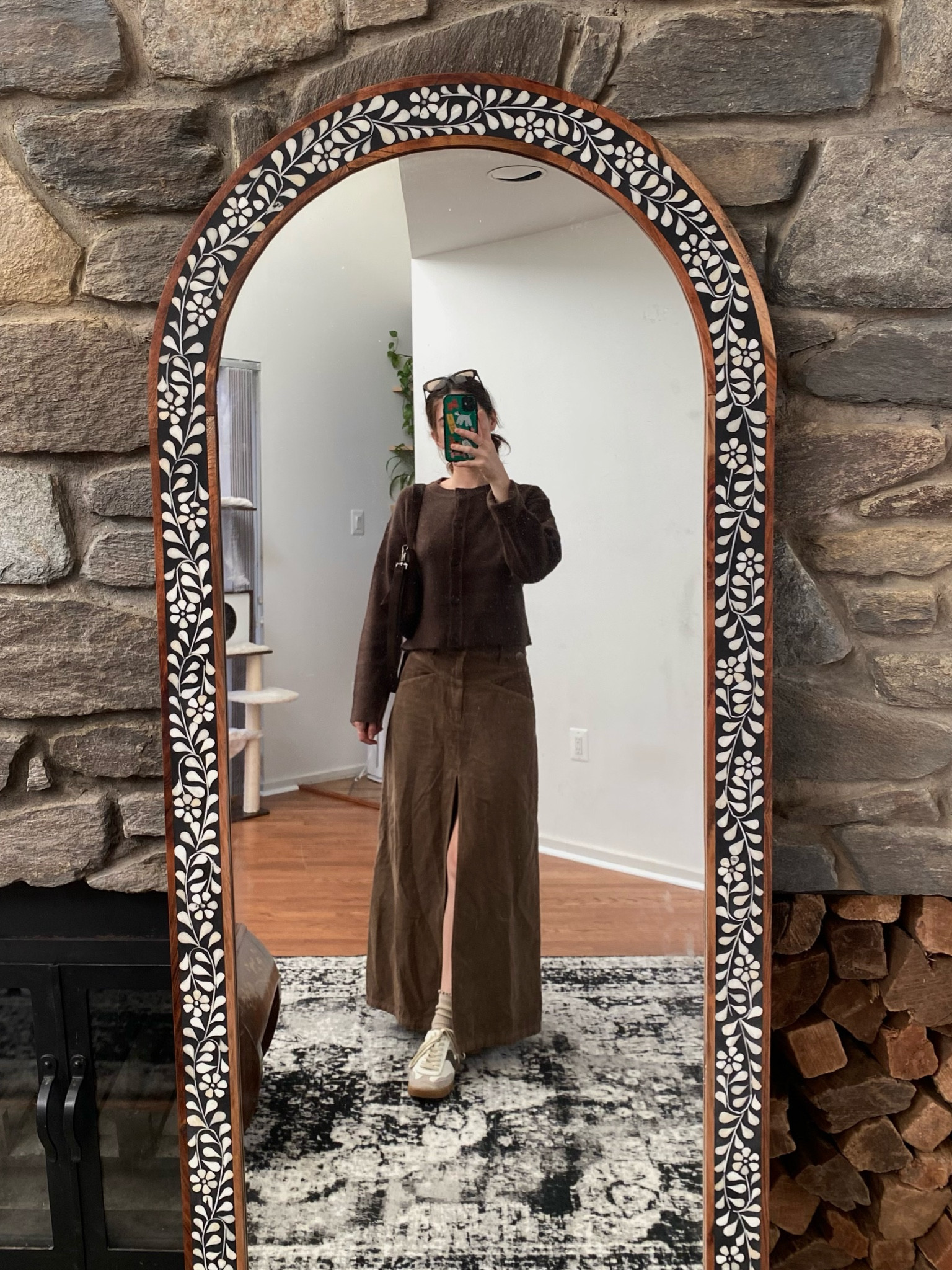 monochromatic fall outfit 🤎