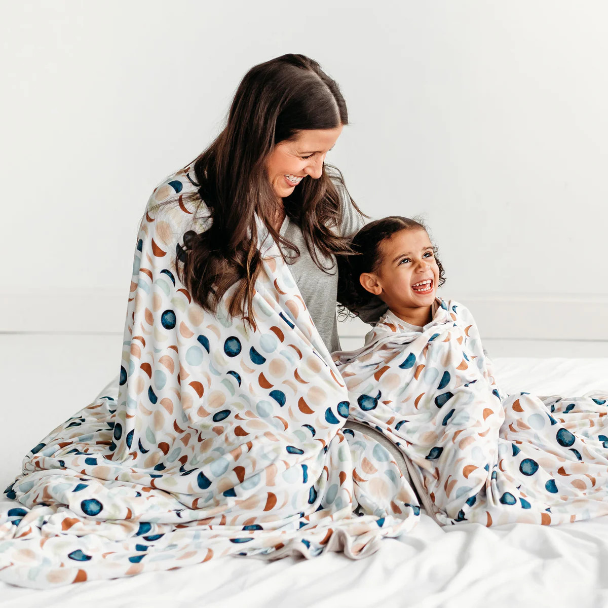 Luna Neutral Oversized Cloud Blanket® | Little Sleepies