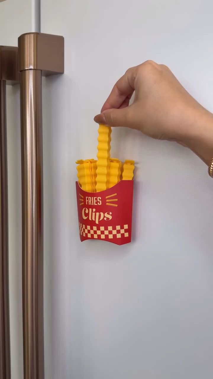 Amazon Fries Bag Clips 🍟. These look like fries… but they actually keep your snack fresh. Such a cute and functional kitchen find and the box is magnetic so you can stick it on your fridge for easy access 💛 @amazon 

#amazonhome #amazonkitchen #keepfresh #kitchenessential #amazonfinds

#LTKHome