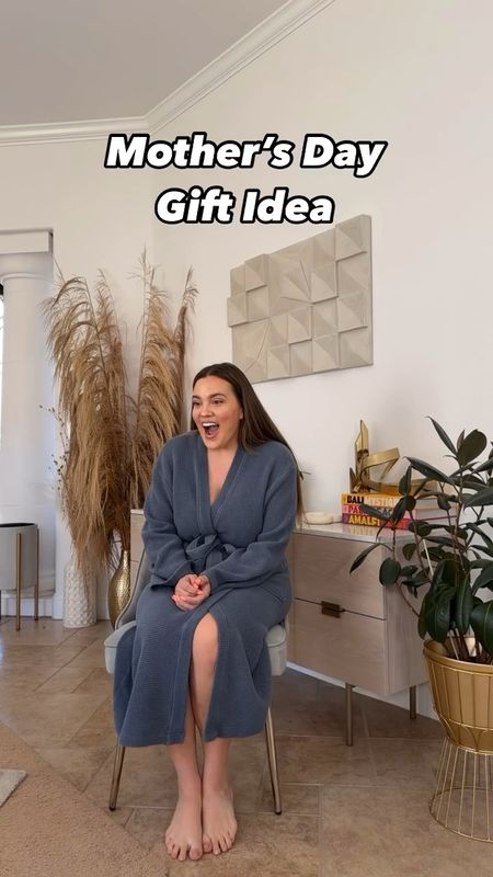 Send this reel to someone as a little * hint, hint* before Mother’s Day! Cariloha makes the best robes and sleepwear! This would make the perfect Mother’s Day gift! Be sure to use code ASHLEYZ30 at checkout!

#LTKstyletip #LTKGiftGuide #LTKSeasonal