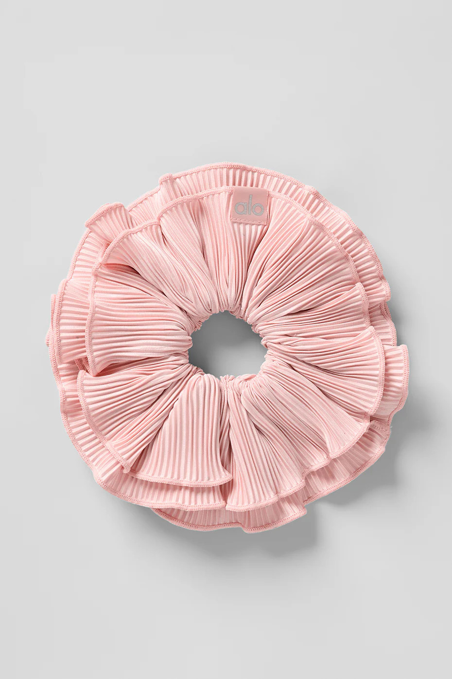 ALO | Micro Plisse Oversize Scrunchie in Pink Quartz | Alo Yoga (US)