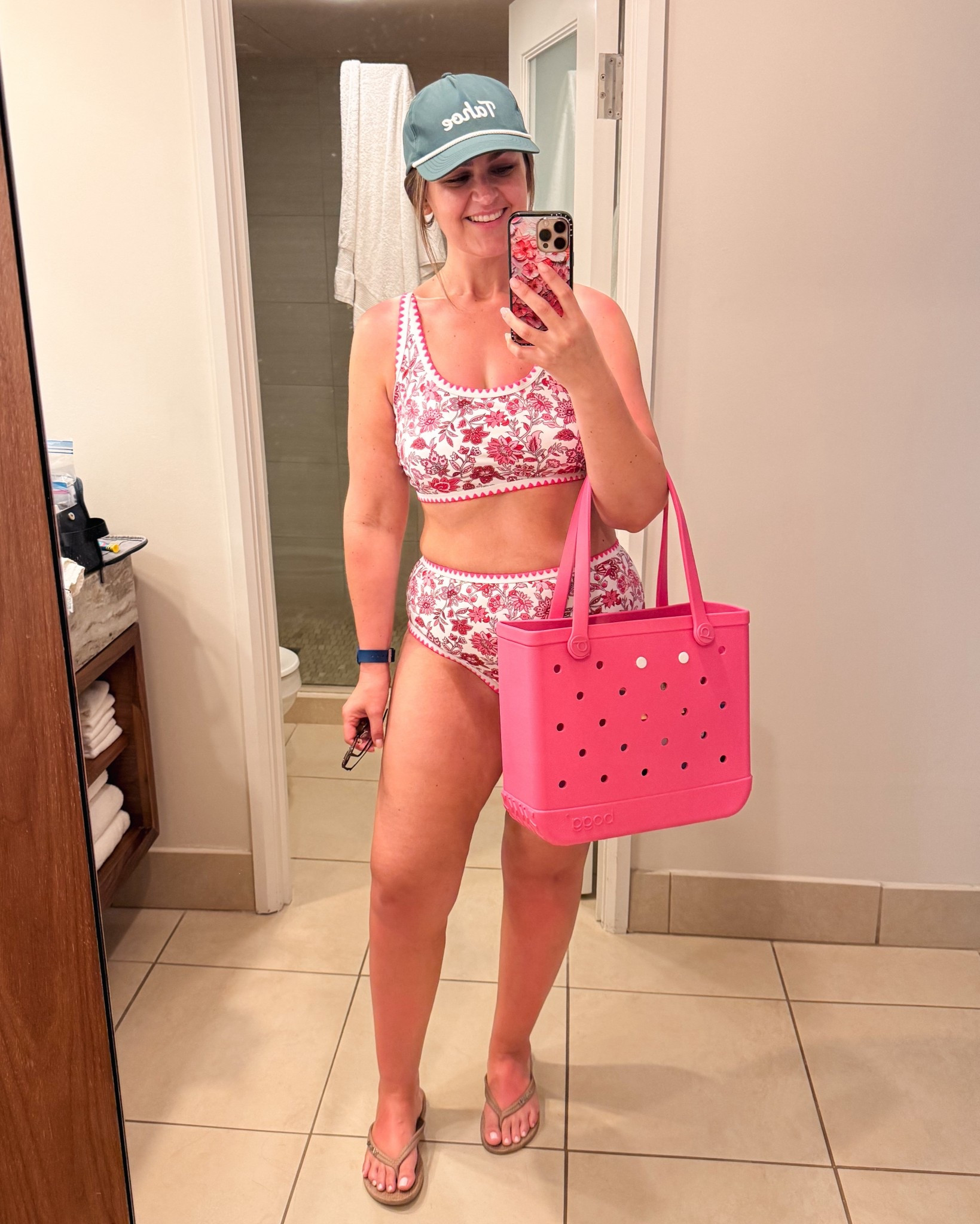 Vacation swim look! 

Vacation, poolside, swimsuit, midsize swim, vacation look, Courtney Hamilton 

#LTKSwim #LTKMidsize #LTKdayinmylife