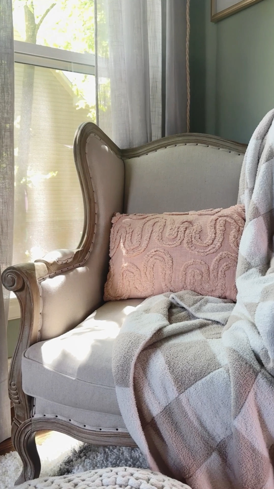 My TOP 3 favorite home office purchases from Wayfair!

1. My Lorinda Wingback Chair
2. Rustic Farmhouse Accent Table
3. Boho Farmhouse Beaded “Fandelier”

Home office decor | chandelier fan | fandelier | boho farmhouse | cozy farmhouse | wingback chair | Wayfair finds | side table | end table | home office finds | cozy home decor 

#LTKHome #LTKSummerSales