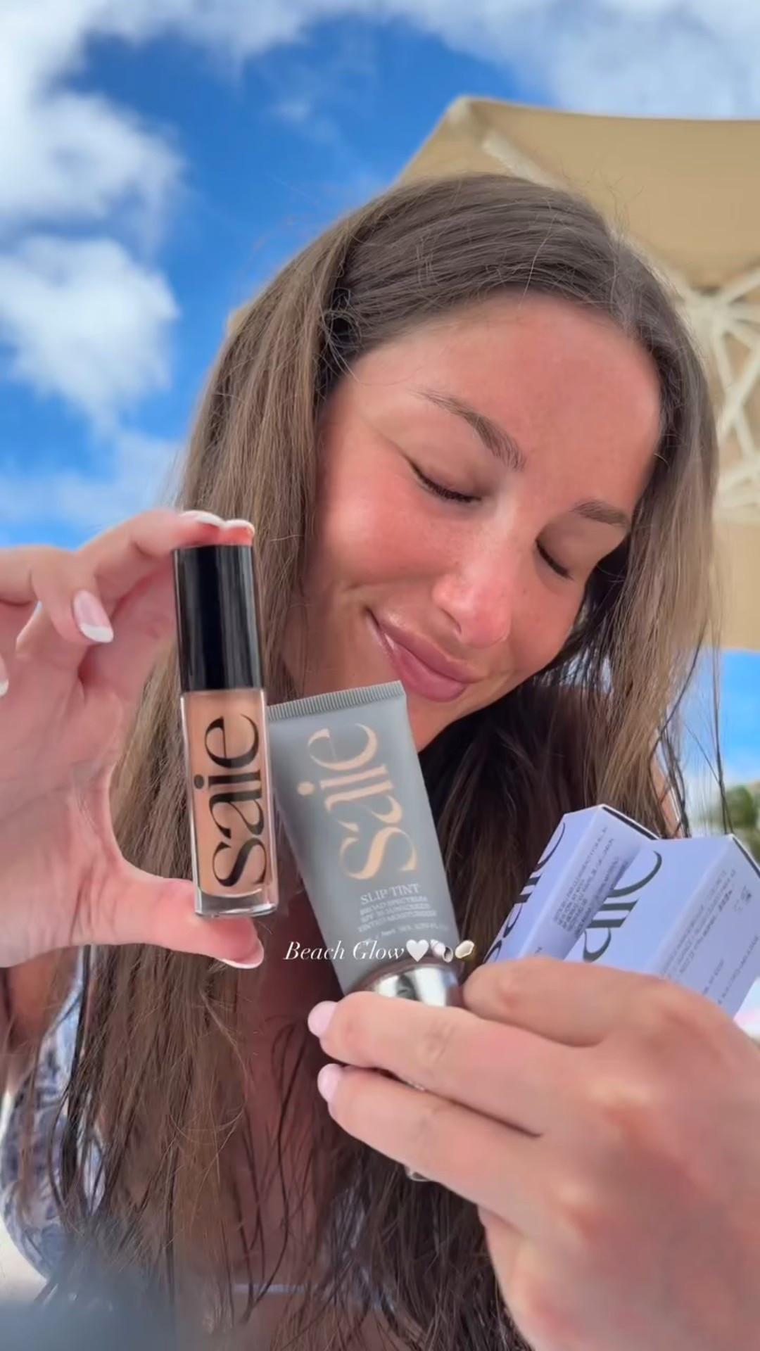 Beach day glow🐚🥥🦀


#LTKWatchNow #LTKSwim #LTKBeauty