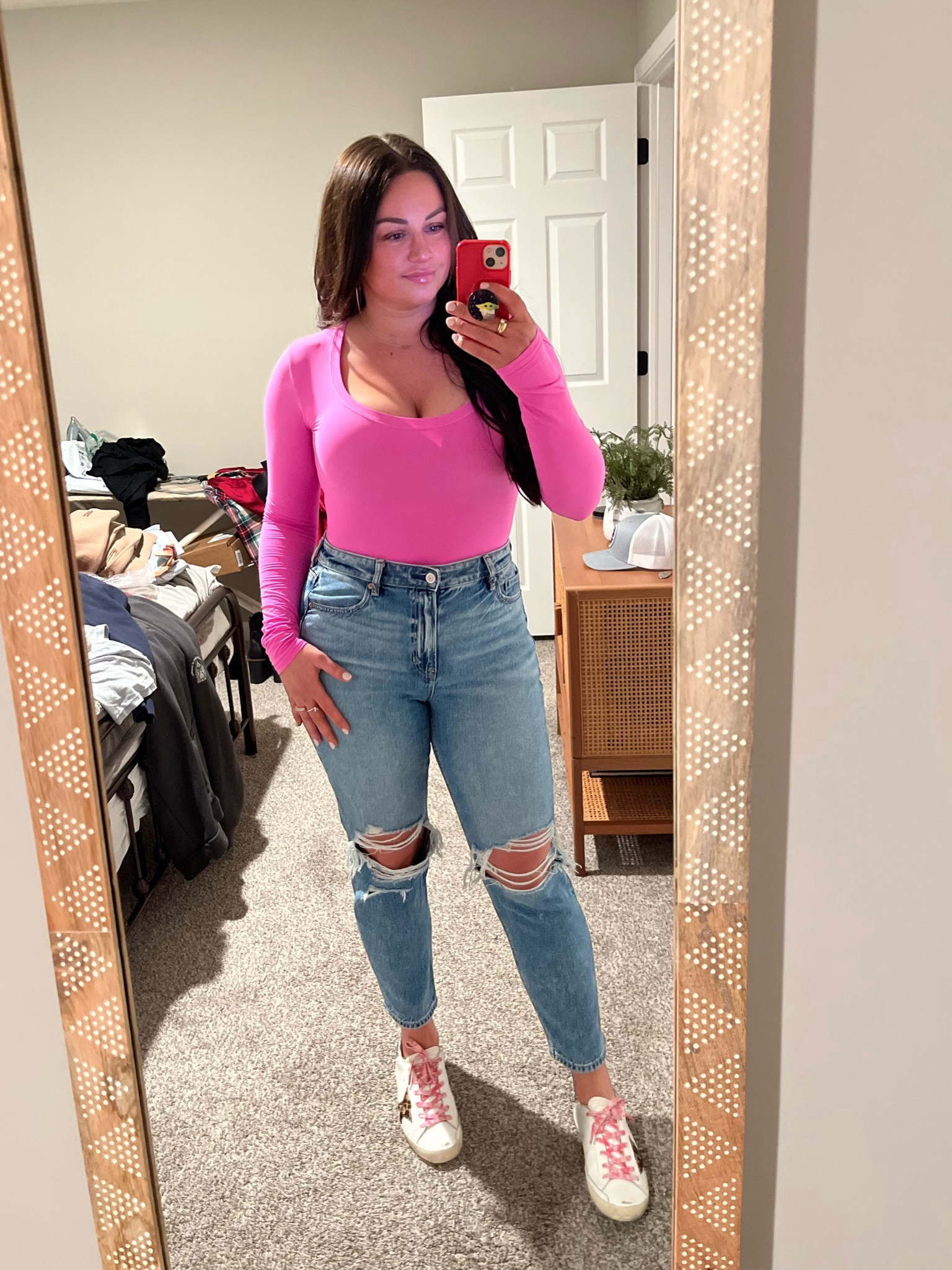 SKIMS for the win yet again 💁🏻‍♀️🩷 this body suit runs TTS - I got a medium. Jeans are a 10 short 

#LTKstyletip #LTKmidsize #LTKSeasonal