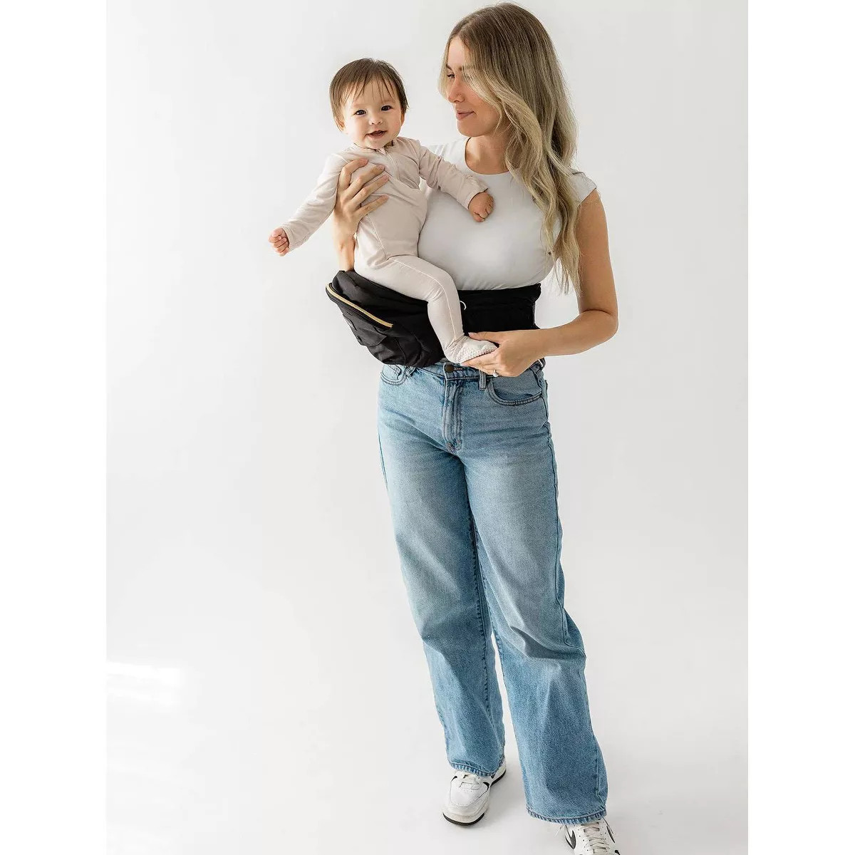 Tushbaby Hip Seat Baby Carrier - Newborn & Up - Black/Gold: Buckle Closure, Lumbar Support, Stora... | Target