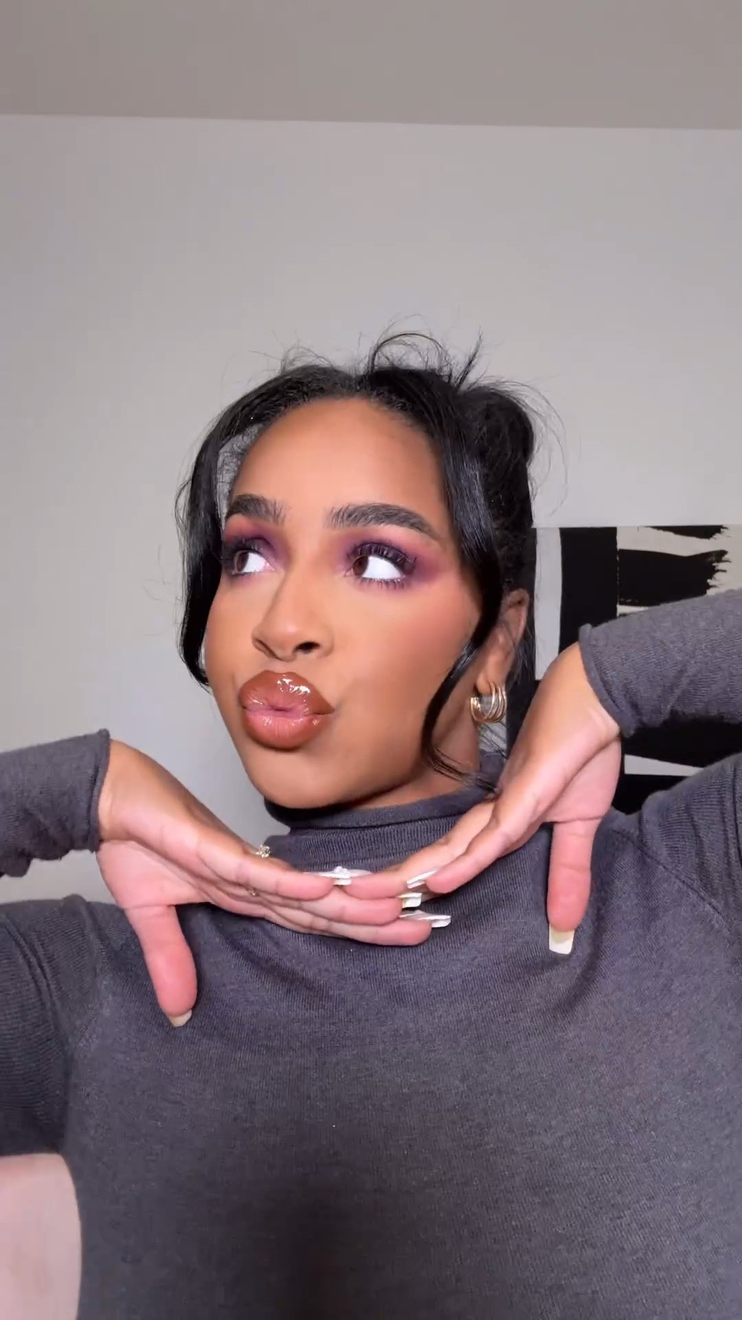 Nyx makeup 

bare with me Blur fond de teint, wonderstick contouring, serum correcteur bare with me, anti cernes, gel à sourcils fixateur The Brow Glue, palette ultimate shadow Utopia, line Loud crayon à lèvres, rouge à lèvre brillant Shine Loud, sweet cheeks blush poudre mat

#LTKbeauty