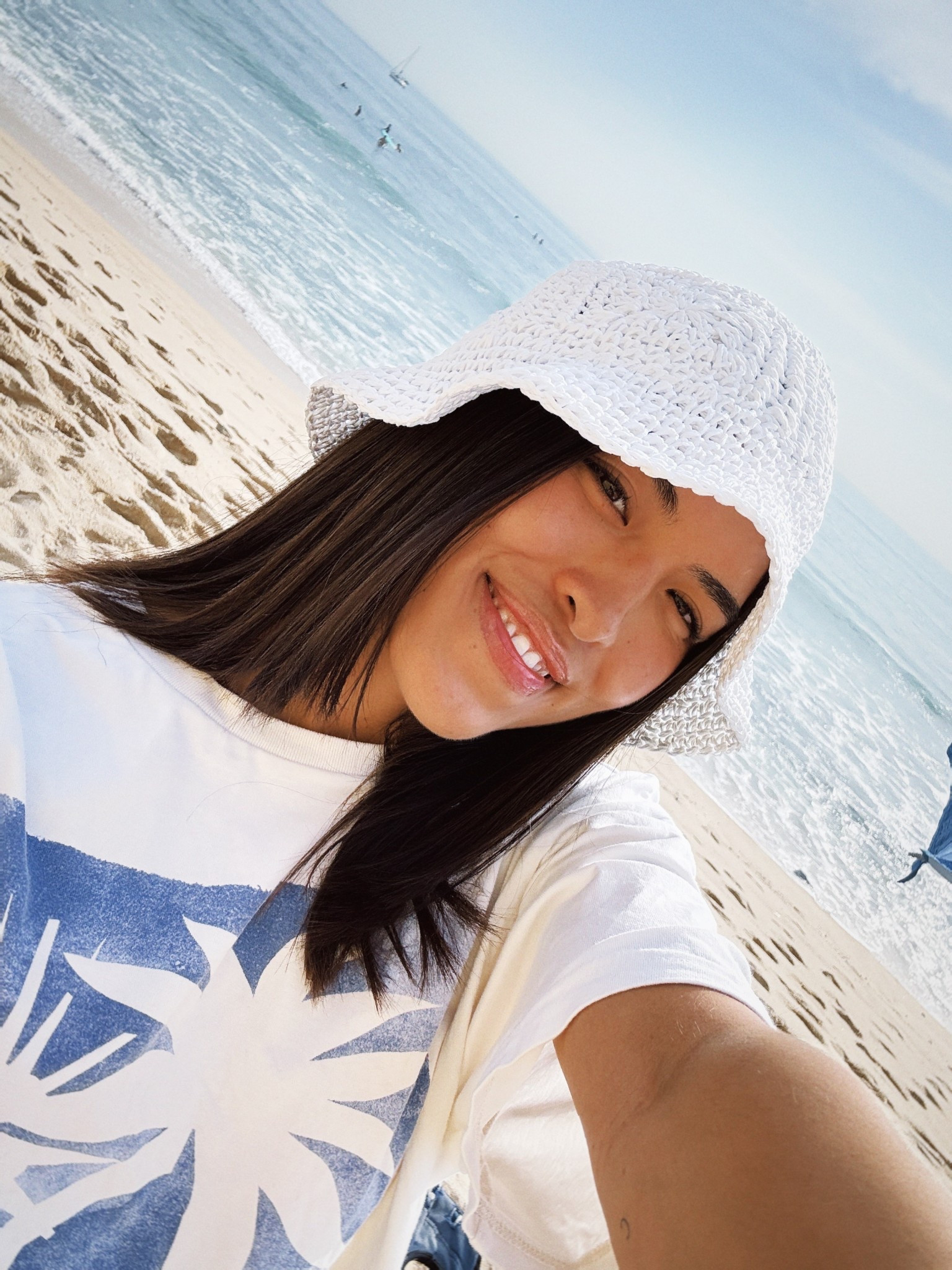 surfer Shanti 🏄‍♀️ 