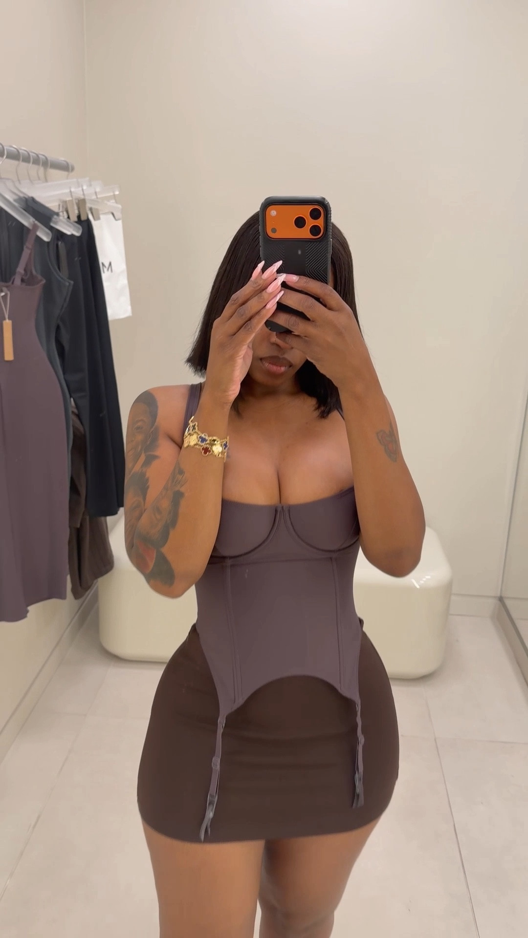 New try on haul skims @skims

🚨sizes



*THE ESSENTIAL COLLECTION
MINI SKORT ESPRESSO medium

*OUTDOOR PLUNGE ONESIE WASHED ONYX small 


*skims SHINE BONDED WAIST LEGGING 26 INCH OBSIDIAN Medium 

*SKIMS BODY CORSET STYLE:
TP-C-10564W raisin small

*SKIMS BODY LONG DRESS STYLE:
DS-DRS-11259W raisin small 