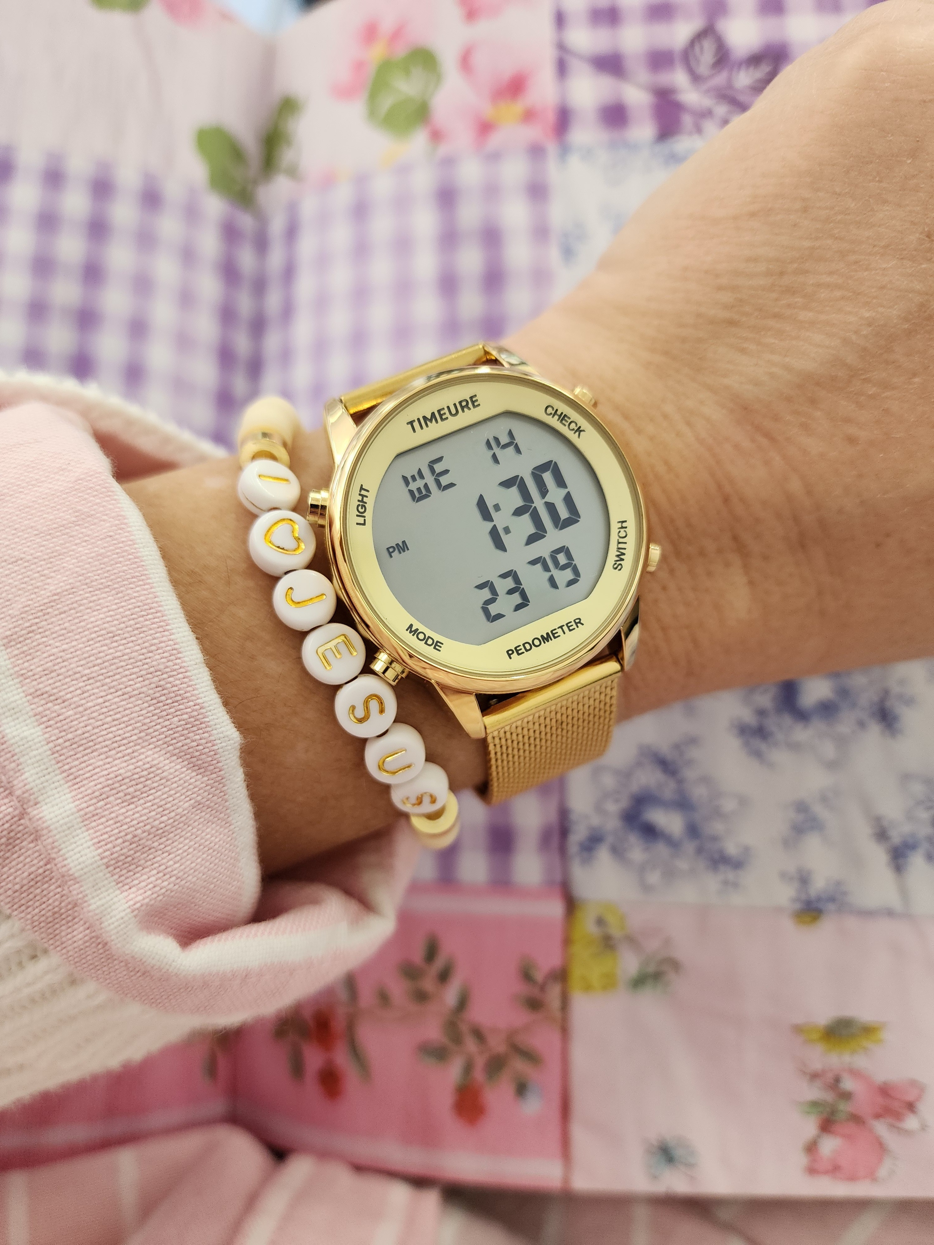 Step counter watch that doesn't require Bluetooth! No emf! Yes! Comes in several colors! Adjustable band. I love it! Amazon finds #Amazon #stepcounter watch bracelet jewelry accessories athleisure 

#LTKTravel #LTKmomlife #LTKActive