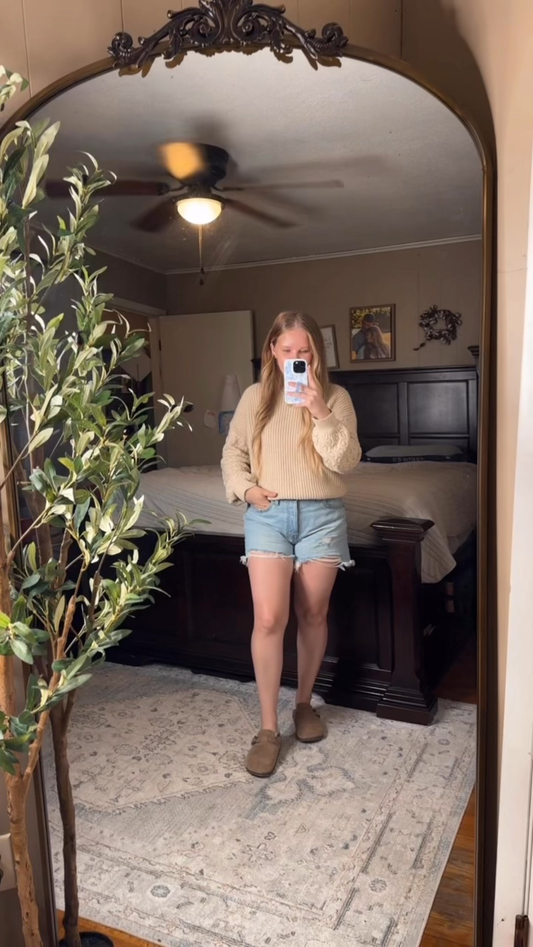 I find myself reaching for this sweater often! It’s soft and lightweight for that transition into fall. I’m wearing a size small. 5’4” 140 lbs 🫶🏼🤎

Mom outfit cupshe target Amazon sweater weather clogs Walmart 

#LTKHome #LTKStyleTip #LTKFindsUnder50