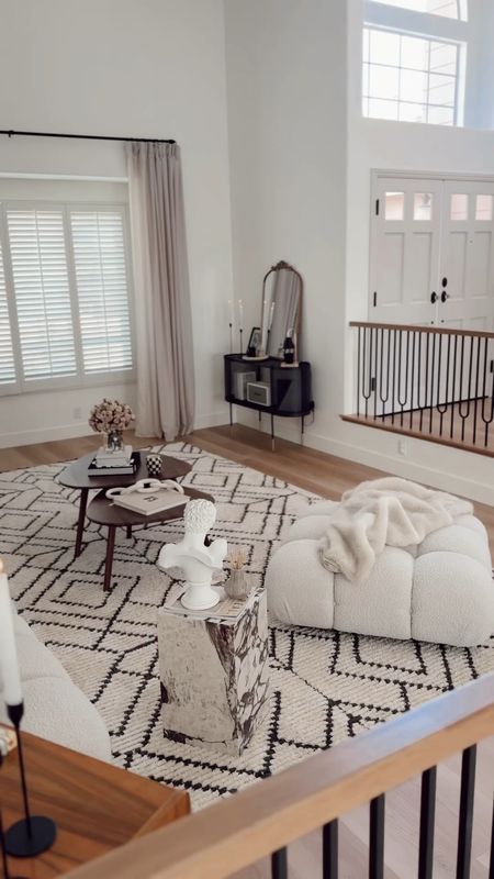 Old Hollywood Living Room
Links pt.1

Home decor • interior • neutral • beige

#LTKhome