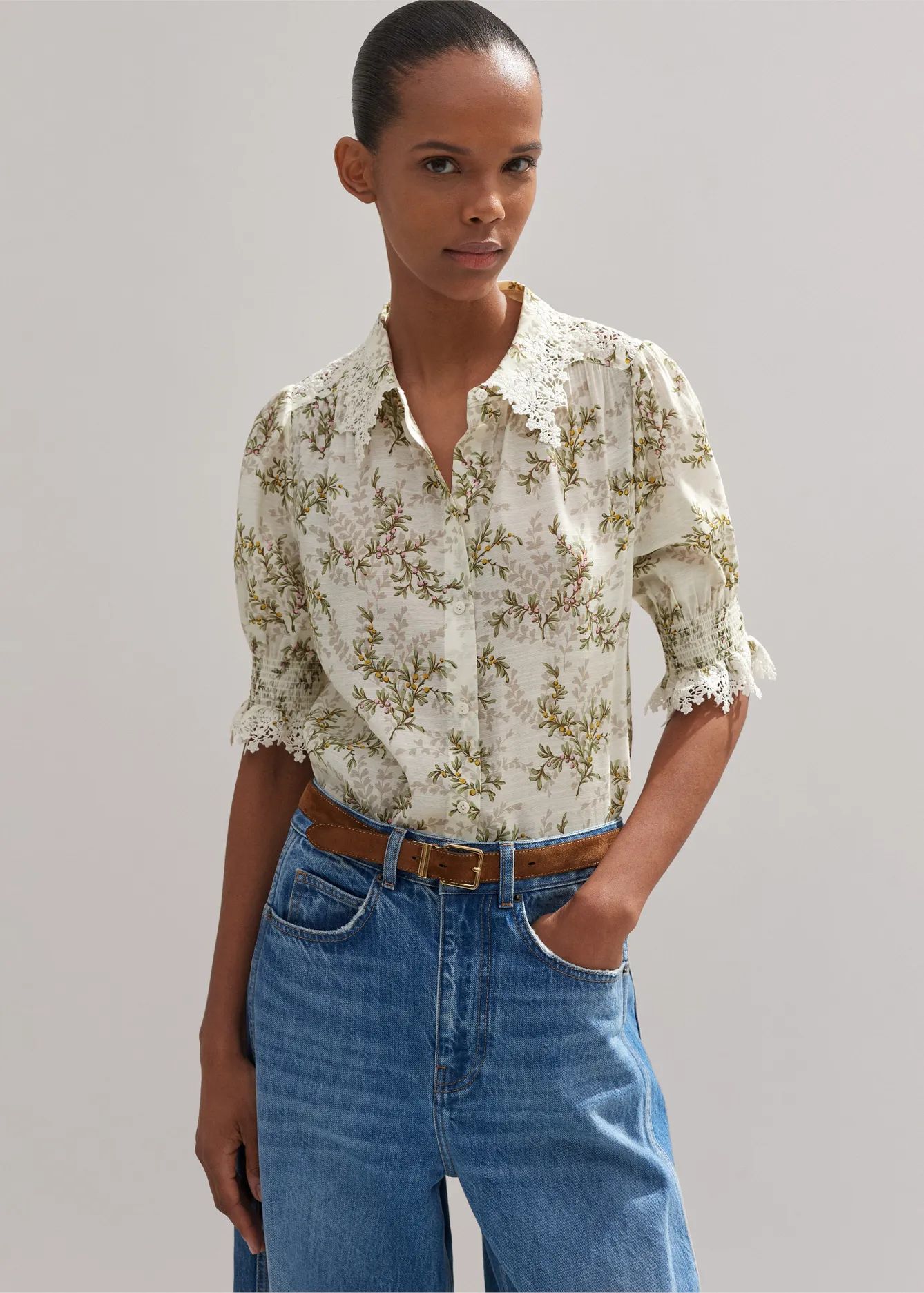 Shadow Berry Print Embroidered Collar Blouse | ME+EM US