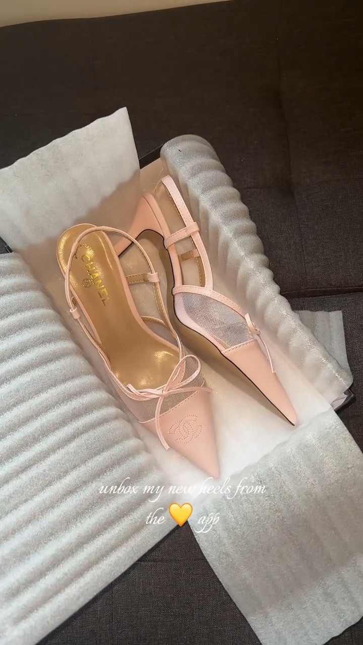 Link➡️ https://sale.dhgate.com/7hij7V86 • These feel like something you’d keep in your closet forever 🖤👠 #LTKshoes #LTKelegance #LTKluxury #LTKstyle


#LTKootd #LTKgrwm #LTKSaleAlert