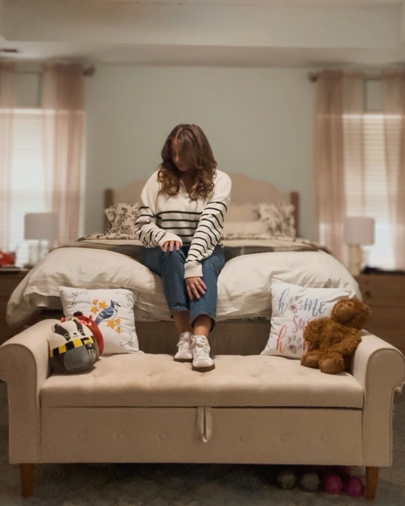 I’m running out of places to take pictures … it’s too cold outside // sweater is the softest knit & the wash on these jeans is everything // I just spent an hour trying to find and 🔗 our bedding but I *cannot* find it, nor remember where it came from. My 86 y/o grandmother made the throw pillows & thus are unlikable as well as priceless 🥹 // #winterstyle #casualoutfit #ootd #outfitideas #styletips #sweatset #cozystyle   
#whatiwore #shopmylook #affordable 