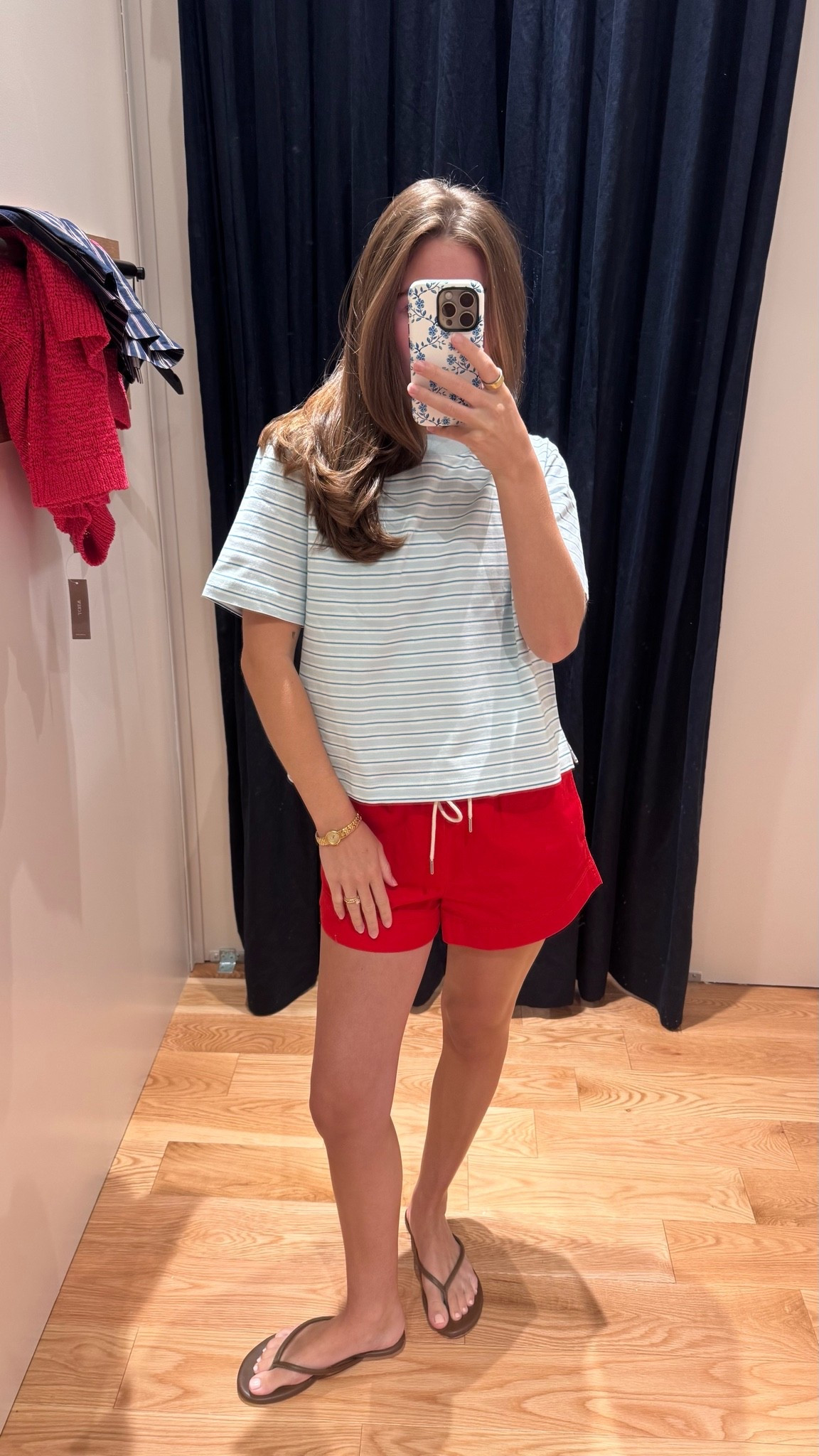 Grabbed this boxy tee in the cutest blue shade. Wearing my true size in the shirt (xs) and one down in the shorts (xxs).