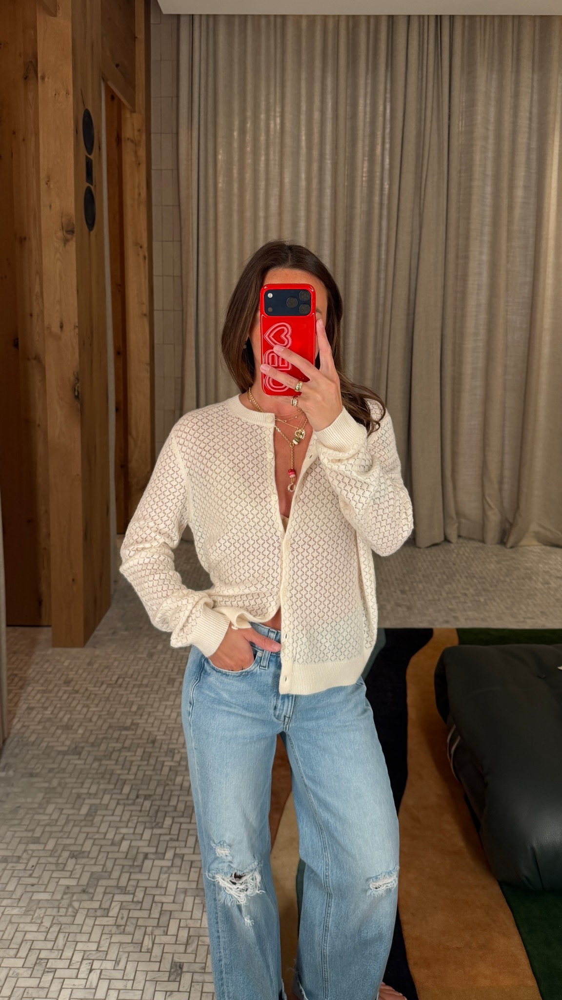 Small in this sweater! Soo soft too 

@Aritzia #aritziapartner