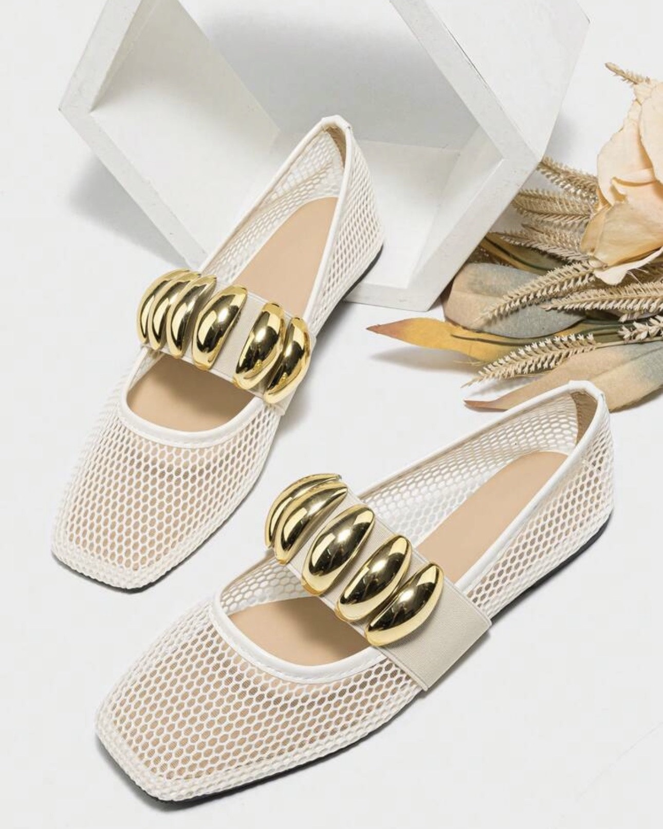 Not just a flat. A sandal/flat combo! ✨ perfect everyday shoe.

#LTKootd #LTKWorkwear