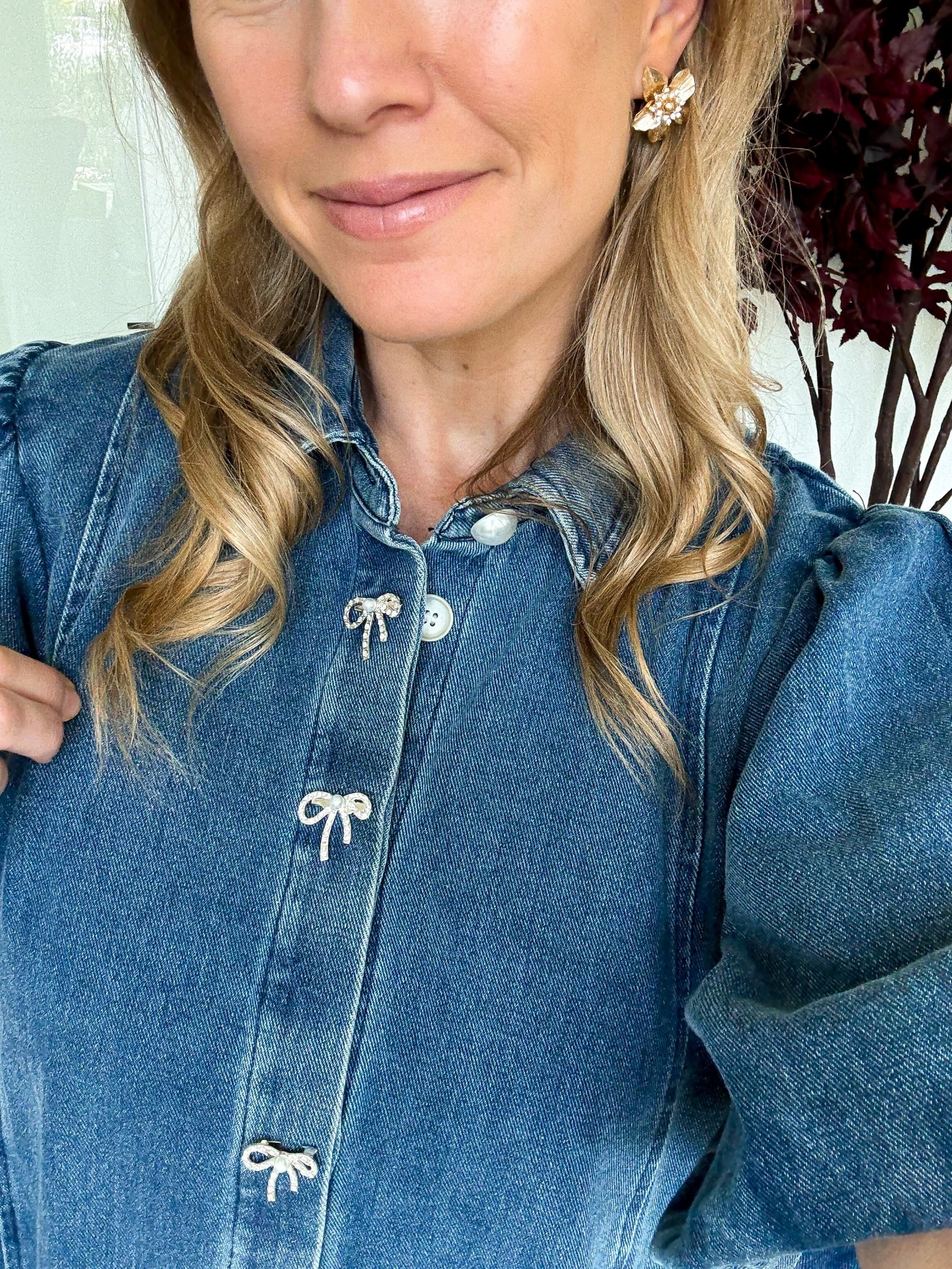 Amazon bow embellishment dress

Denim dress 

#LTKFindsUnder50 #LTKParties #LTKCon