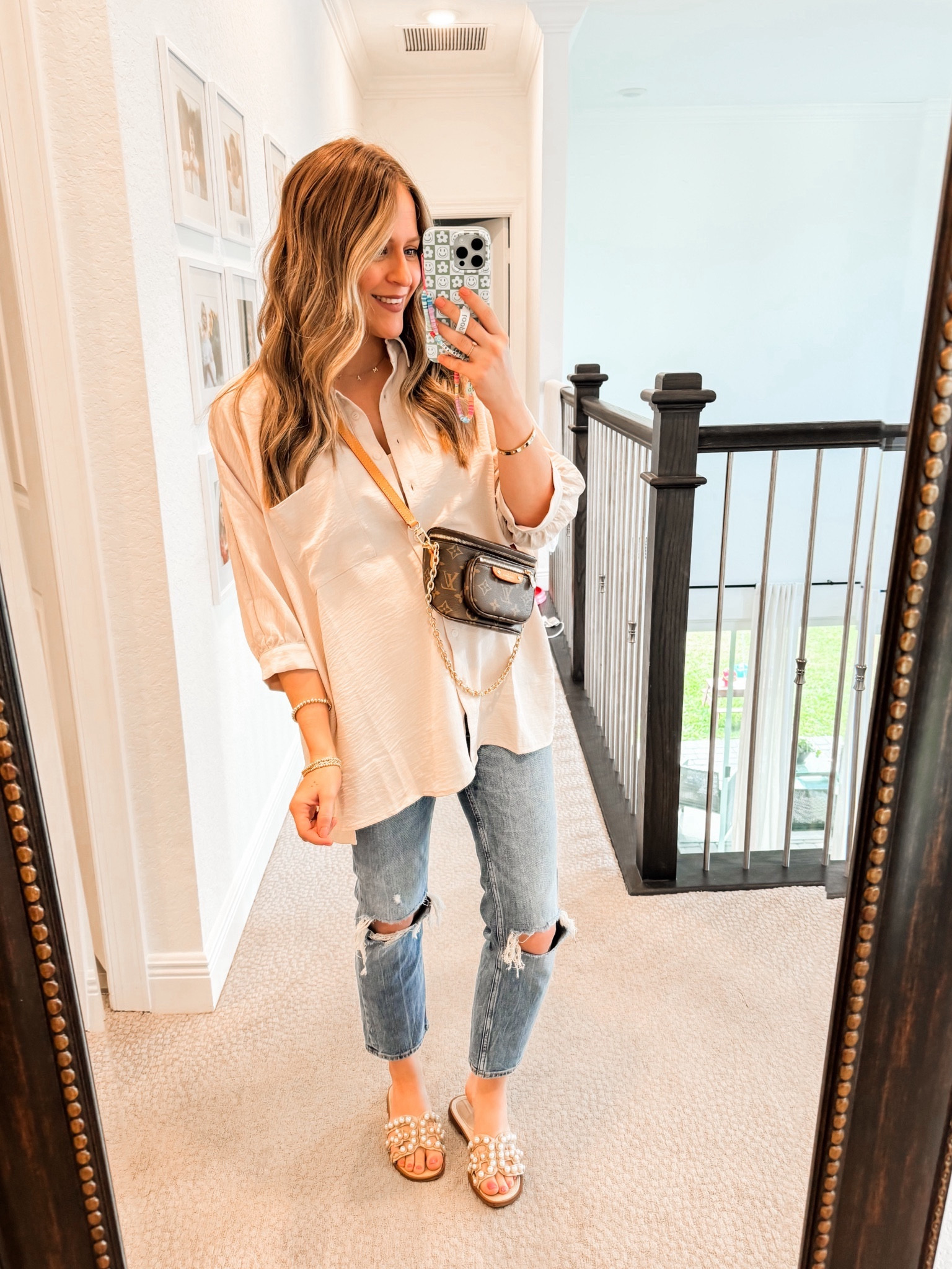 Postpartum & nursing/bump friendly outfit! //wearing size small top //weekend size 26 maternity jeans

#LTKfindsunder100 #LTKbump #LTKsalealert