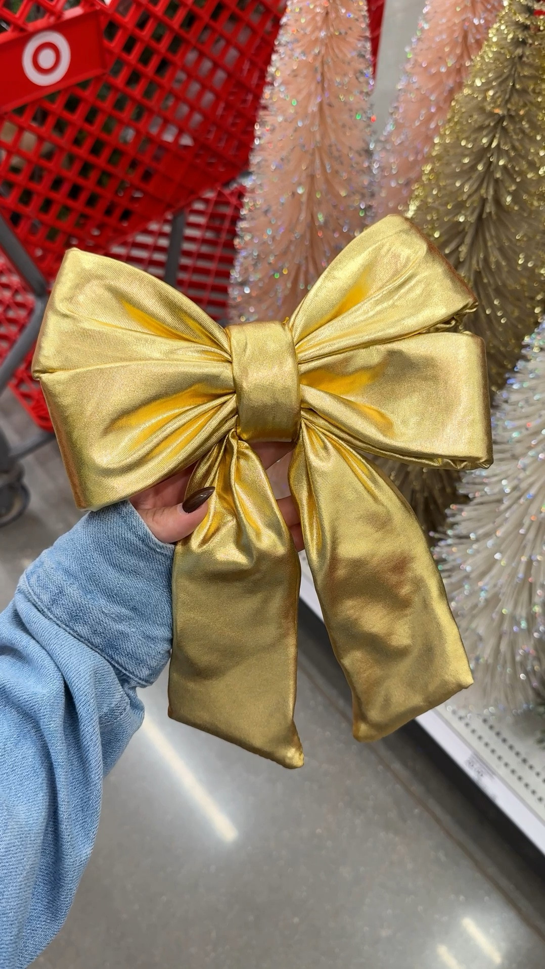I can’t believe these bows are only $5!!! I bet will sell out! Includes a gold loop for hanging AND a clip! 👏🏼 It’s made with a thick velvet & metallic fabric that holds its shape! 

Target Home Decor, Christmas Tree, Christmas Bow, Christmas Decor

#LTKSeasonal #LTKHoliday #LTKHome
