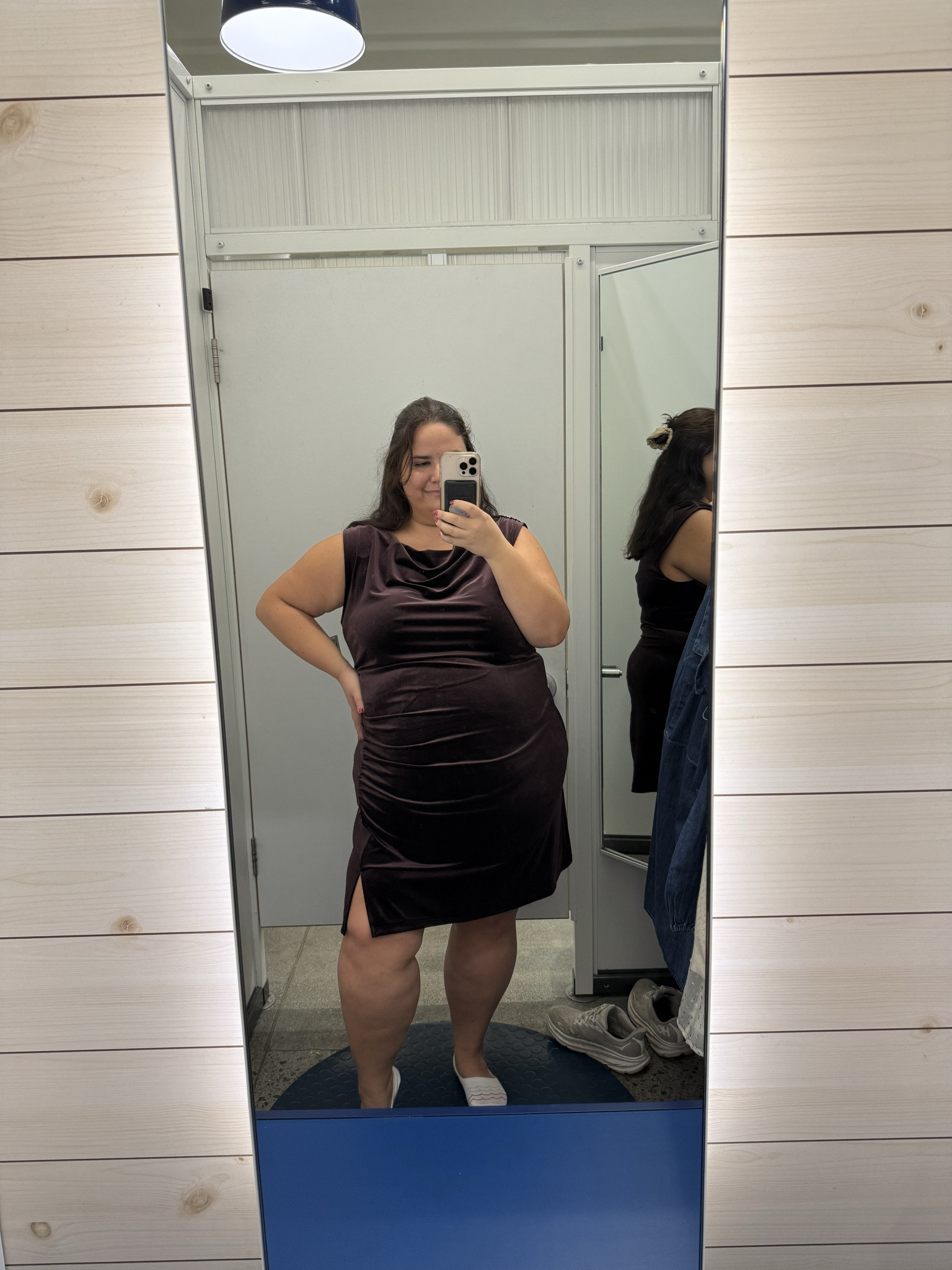 Wearing a size 3x in old navy plus size dress 

#LTKHoliday #LTKSeasonal #LTKPlusSize