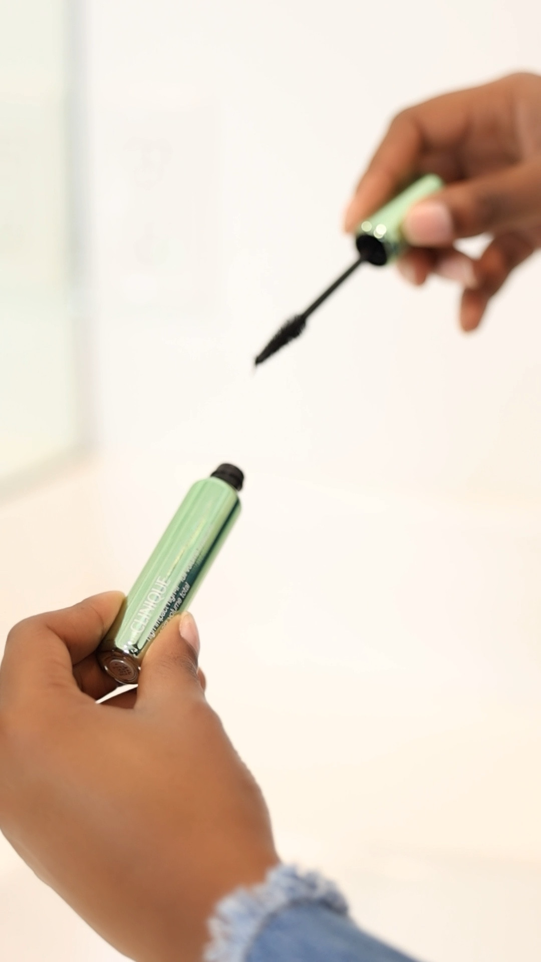 Ad| On days when I want to take a break from lash extensions or strip lashes @clinique has my natural lashes covered with their High Impact Full Volume #Mascara . #CliniquePartner #Clinique #NaturalLashes

#LTKbeauty