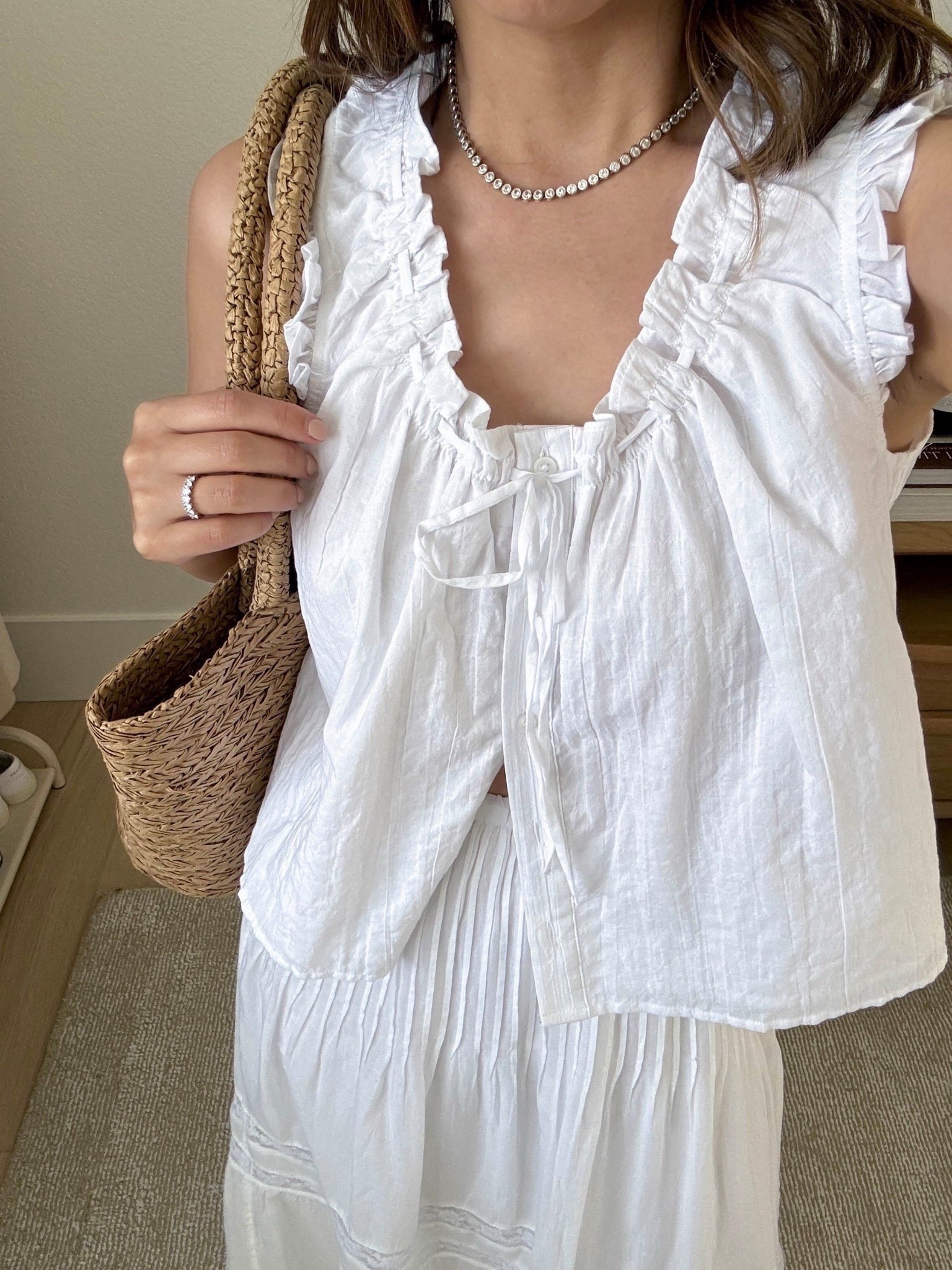 J.Crew cute top. Looks very wide on the hanger. But once you put it on and cinch the ties, it comes together well. 

J.Crew top xs
J.Crew skirt petite xs. need the regular xs
J.Crew tote
Dorsey James necklace 15"
J.Crew earrings
Blue Nile ring

Petite style, summer style, summer 

#LTKSaleAlert #LTKItBag #LTKPetite